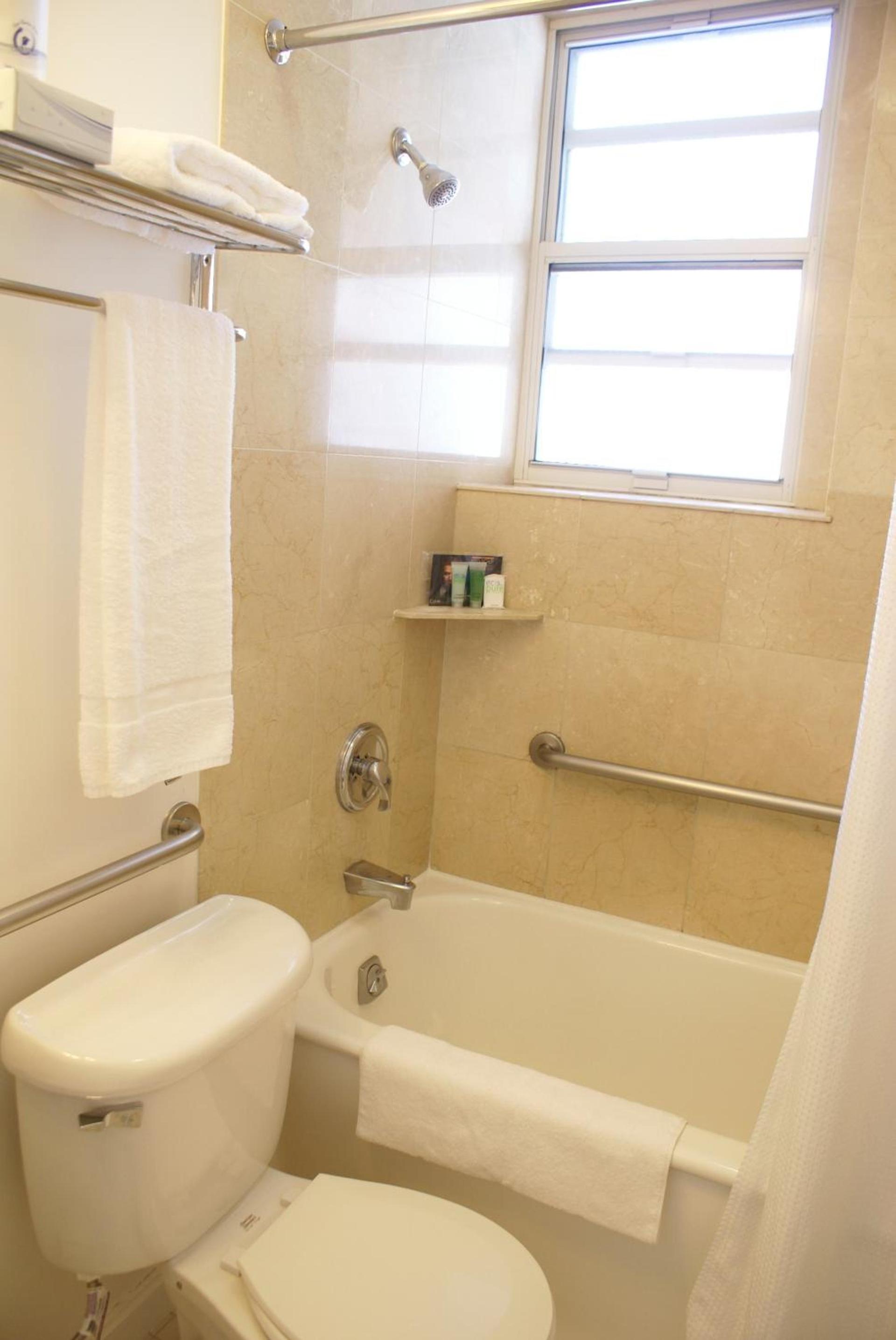 The Mosser Hotel photo 32