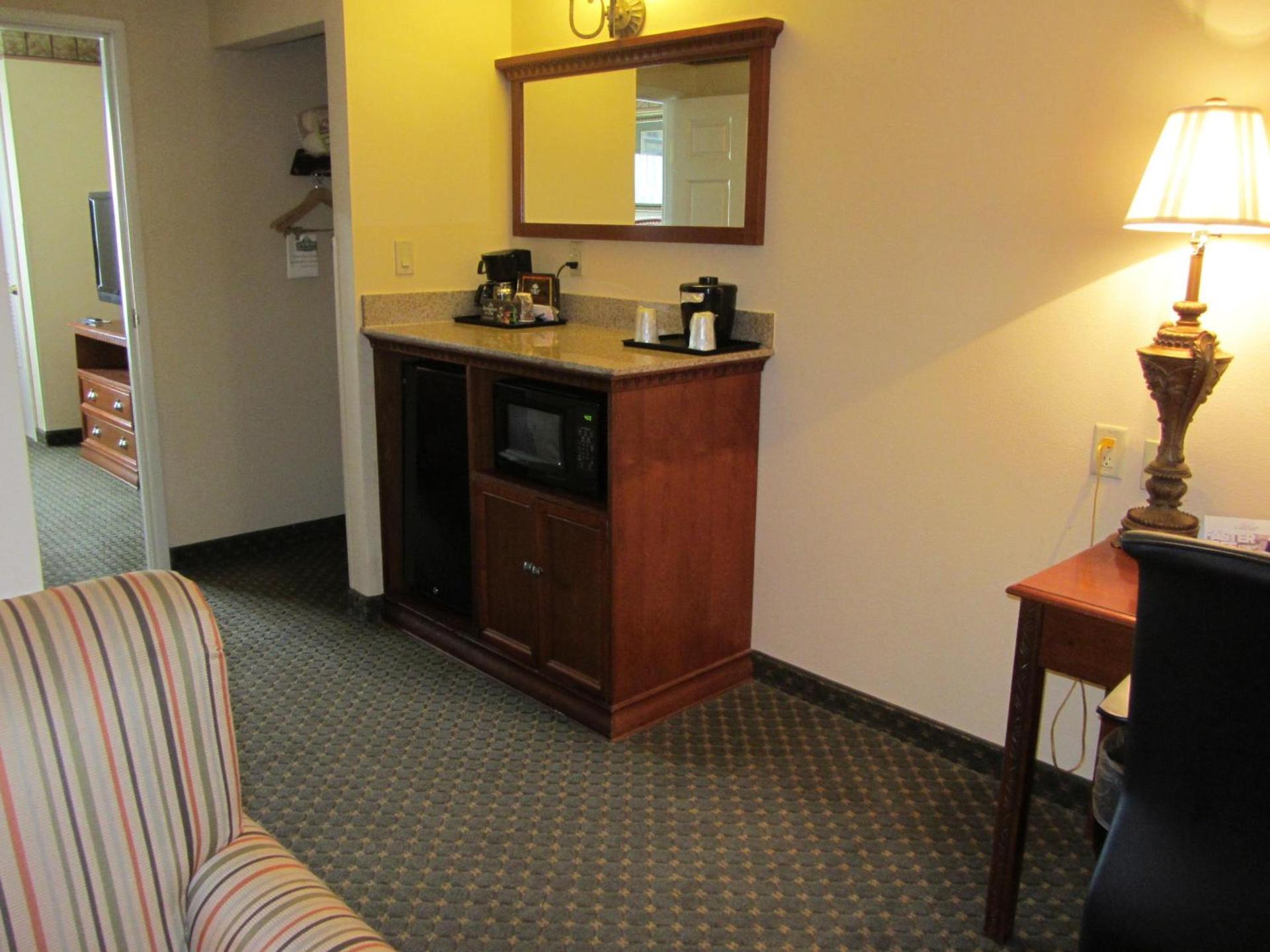 Country Inn & Suites by Radisson, Amarillo I-40 West, TX photo 28