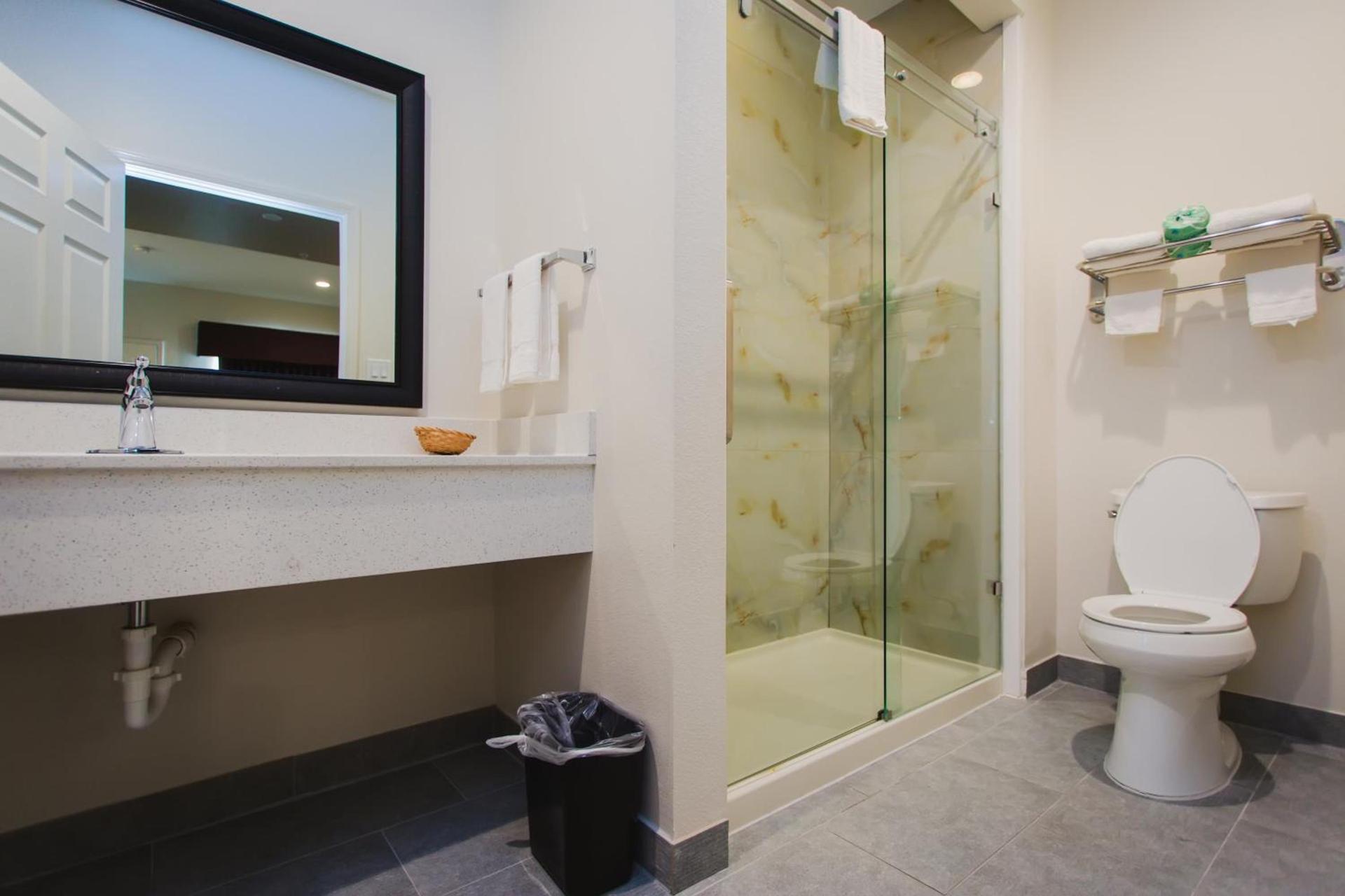 Scottish Inns & Suites Atascocita photo 25