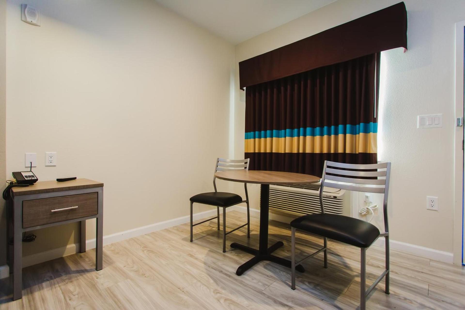 Scottish Inns & Suites Atascocita photo 20
