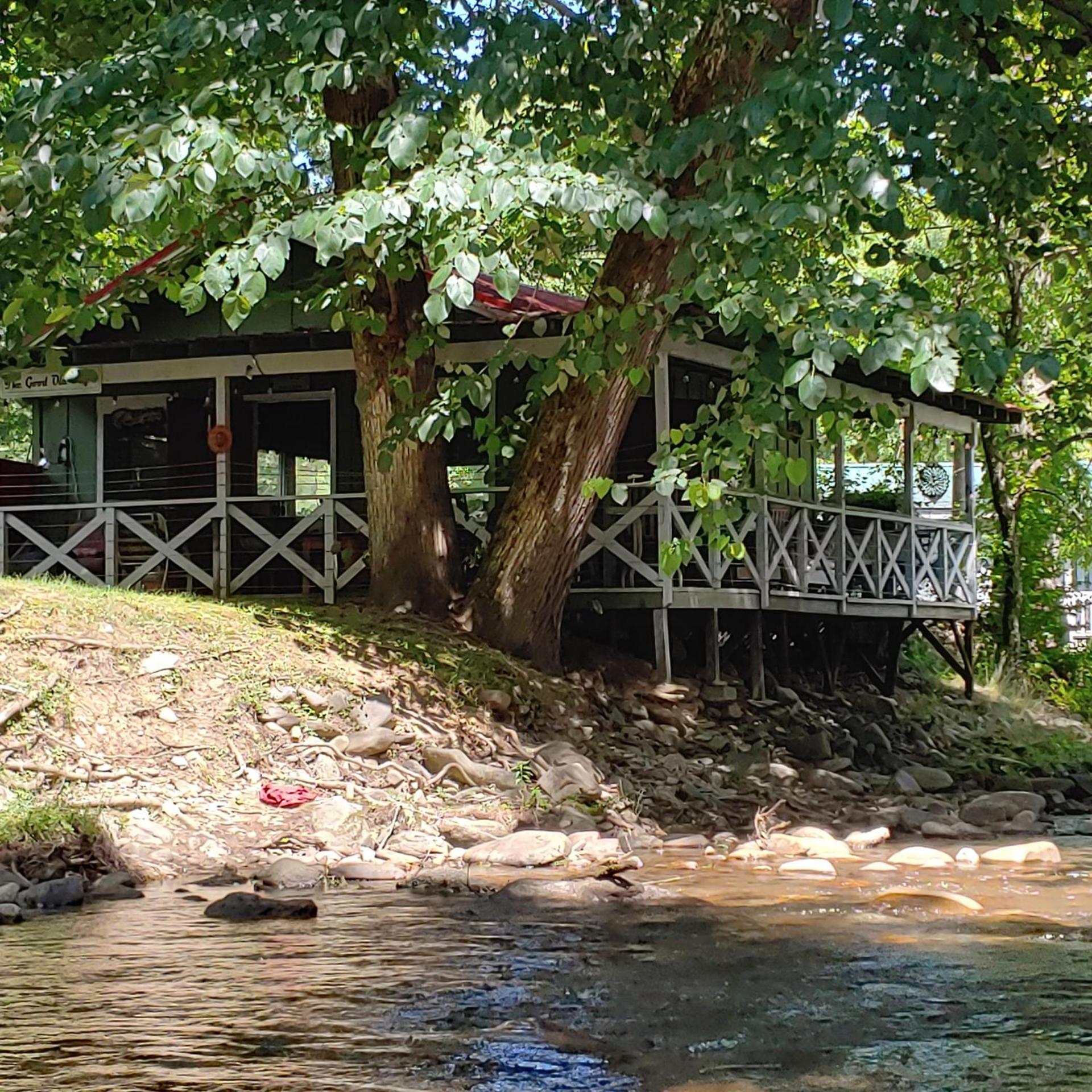 Rolling Brook Inn photo 1