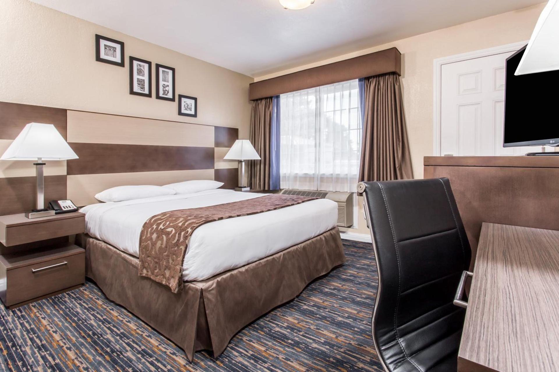 Howard Johnson By Wyndham Berkeley photo 19