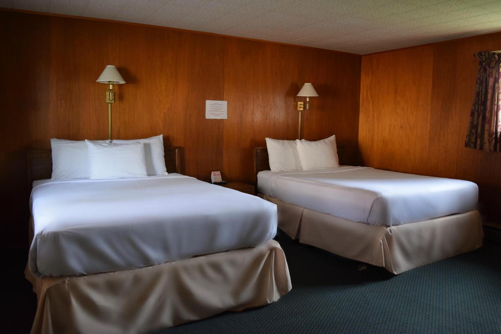 Mid-City Motel photo 12