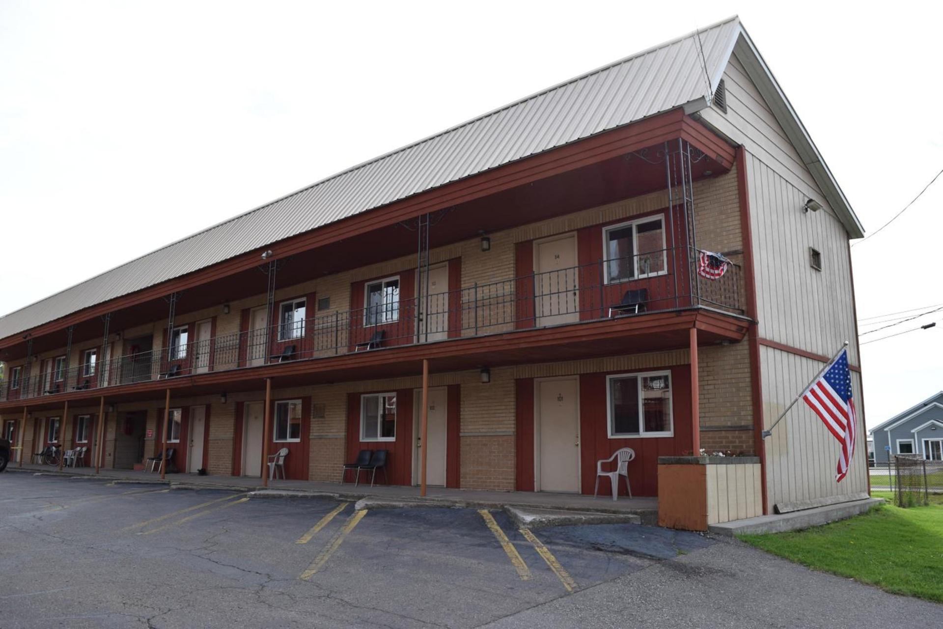 Mid-City Motel photo 4