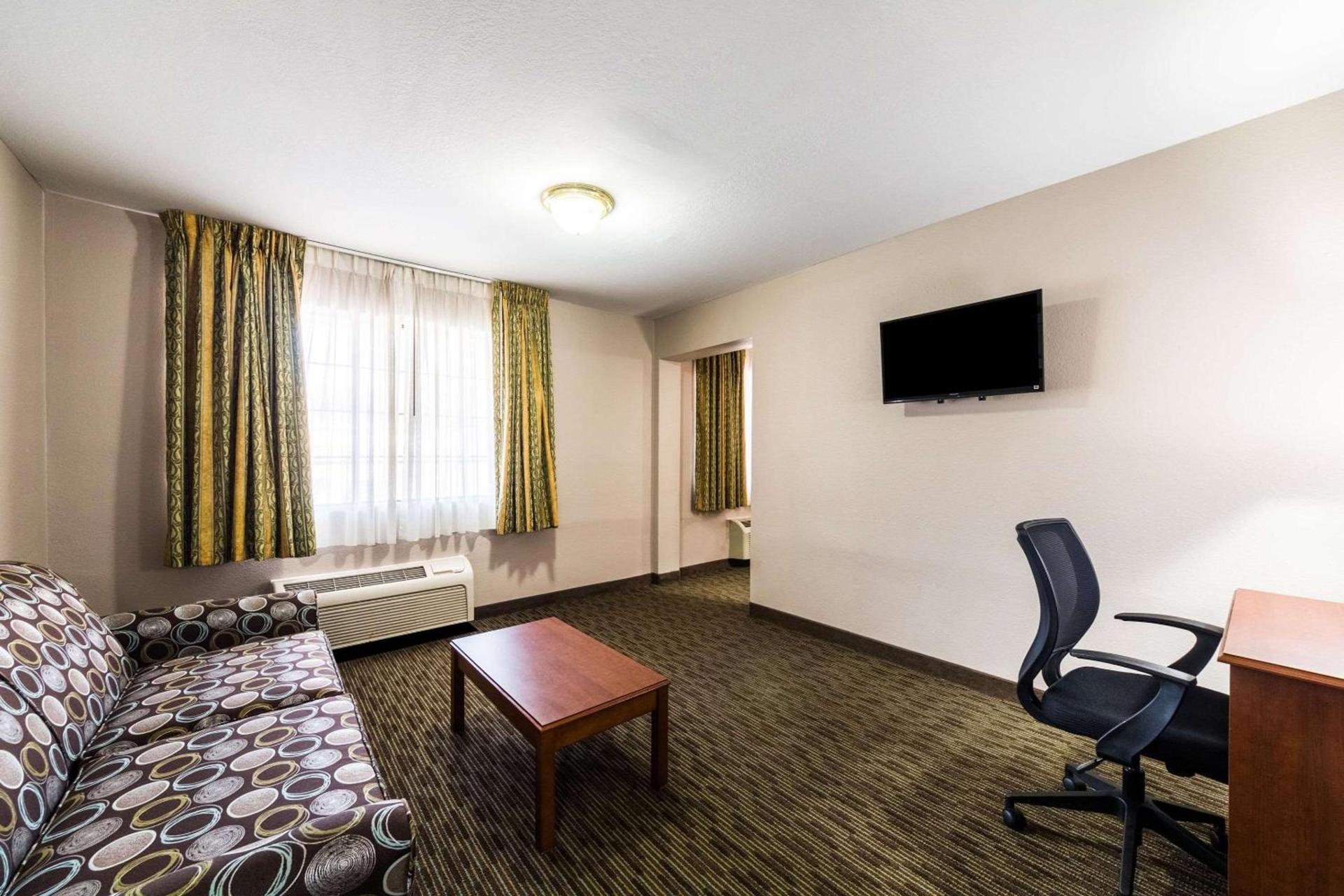 Quality Inn University near Downtown photo 39