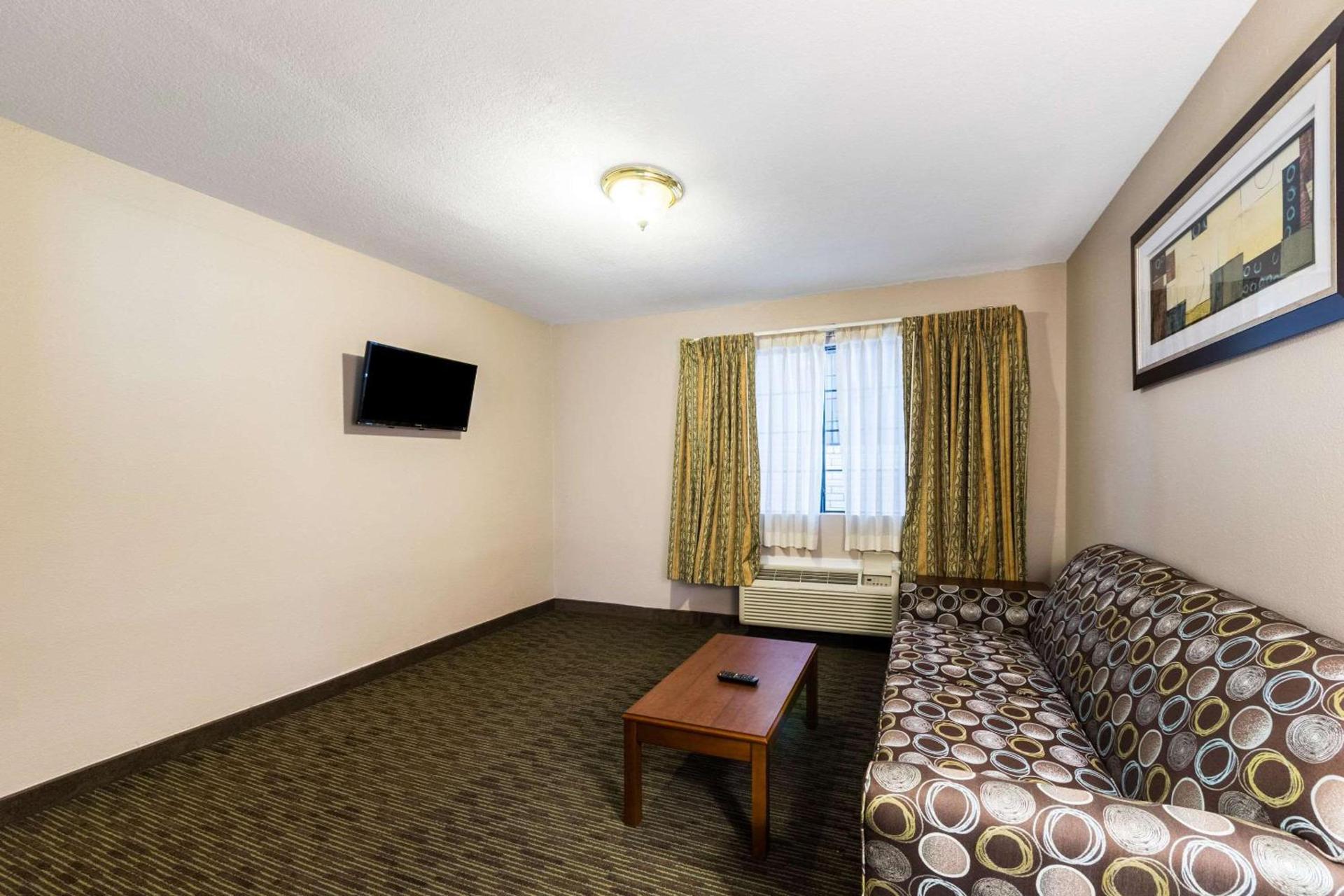 Quality Inn University near Downtown photo 37