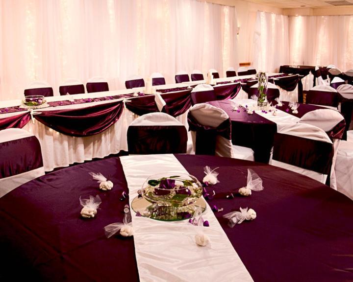 Ramada by Wyndham Marquette photo 35