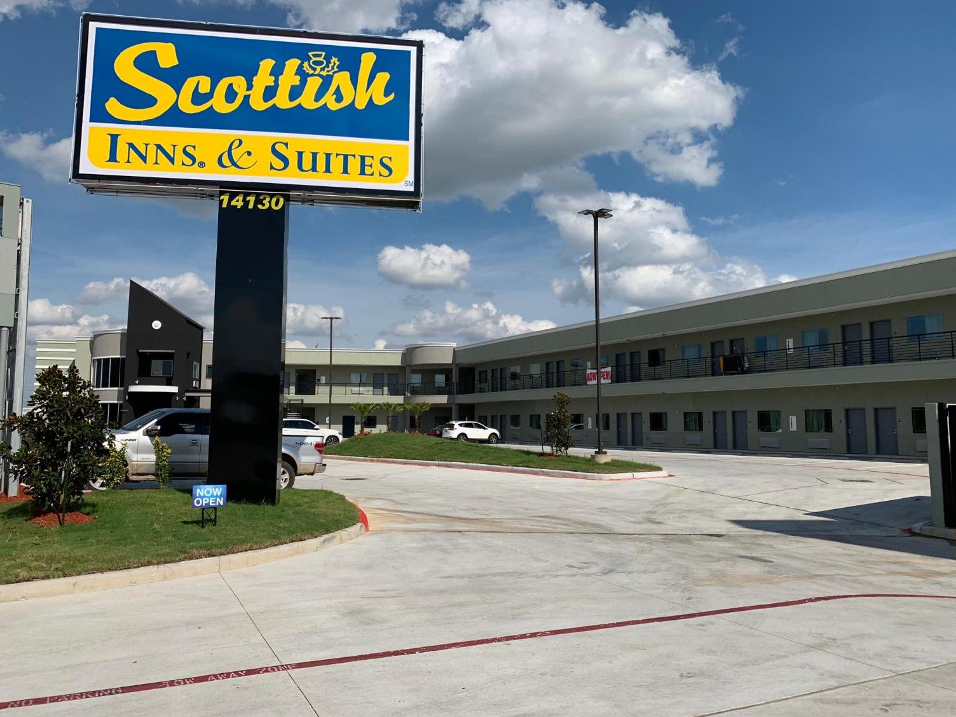 Scottish Inns and Suites Scarsdale photo 1