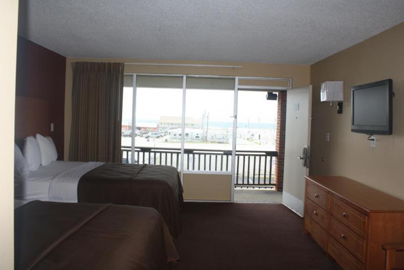 Oceanview Inn - Emerald Isle photo 4