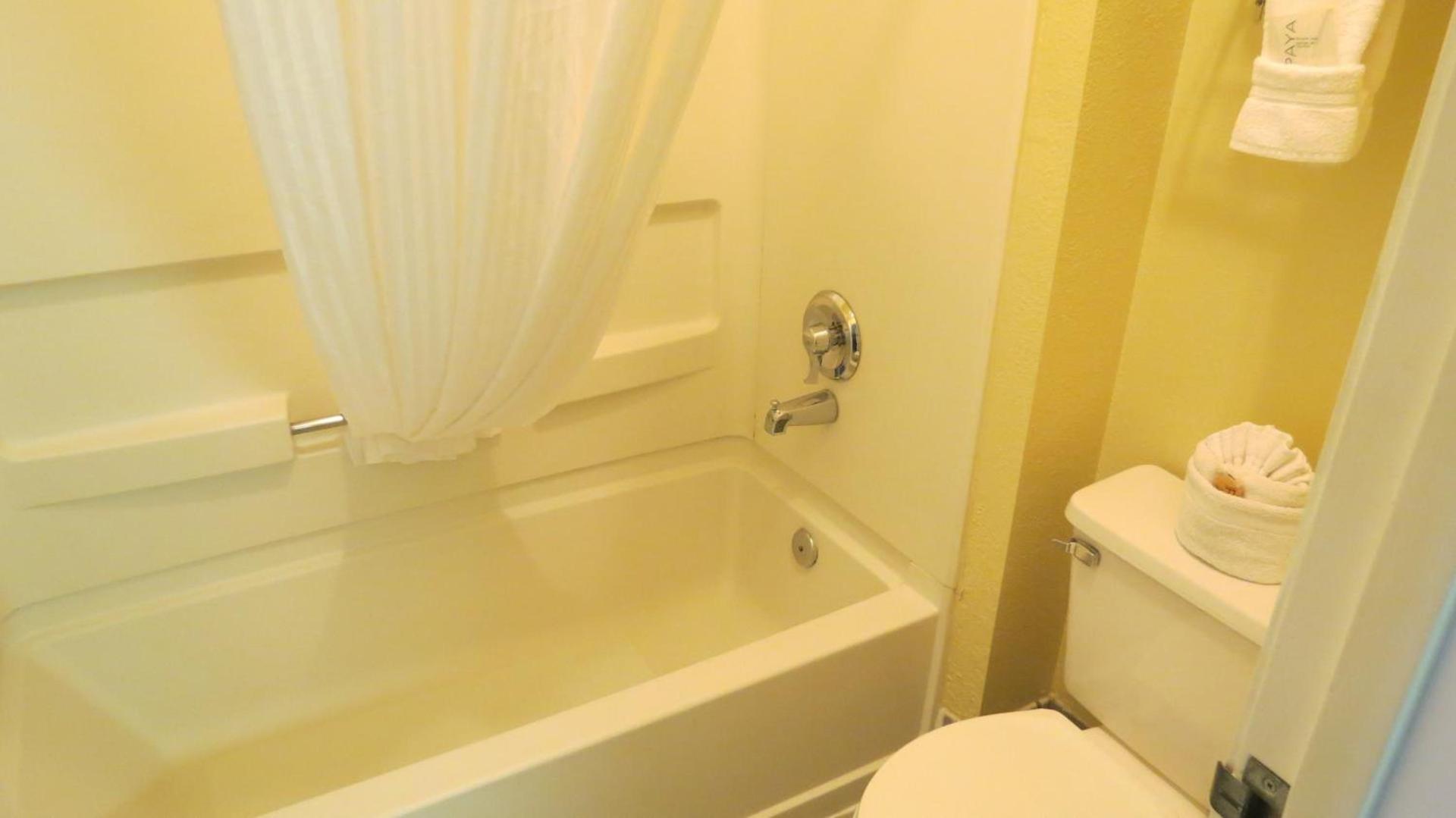 Baymont Inn & Suites by Wyndham Holbrook photo 46