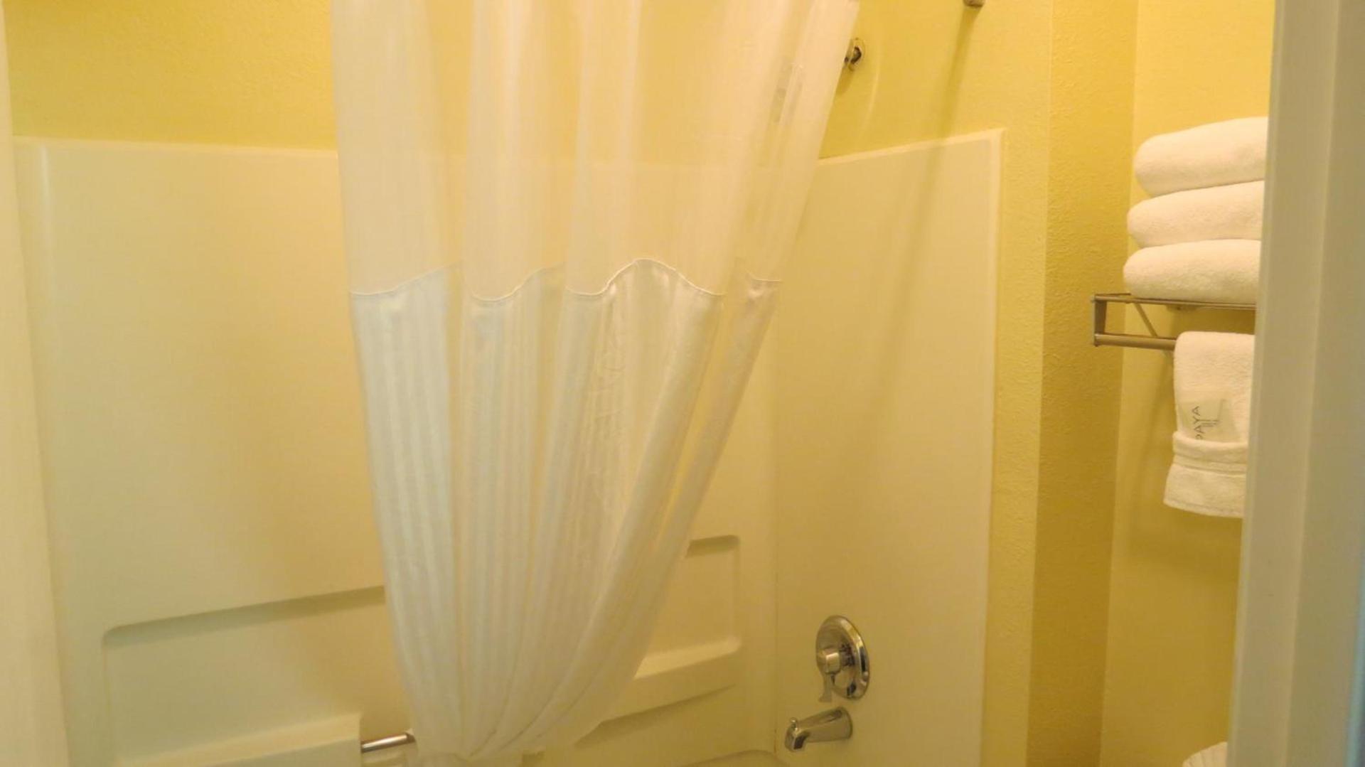 Baymont Inn & Suites by Wyndham Holbrook photo 47