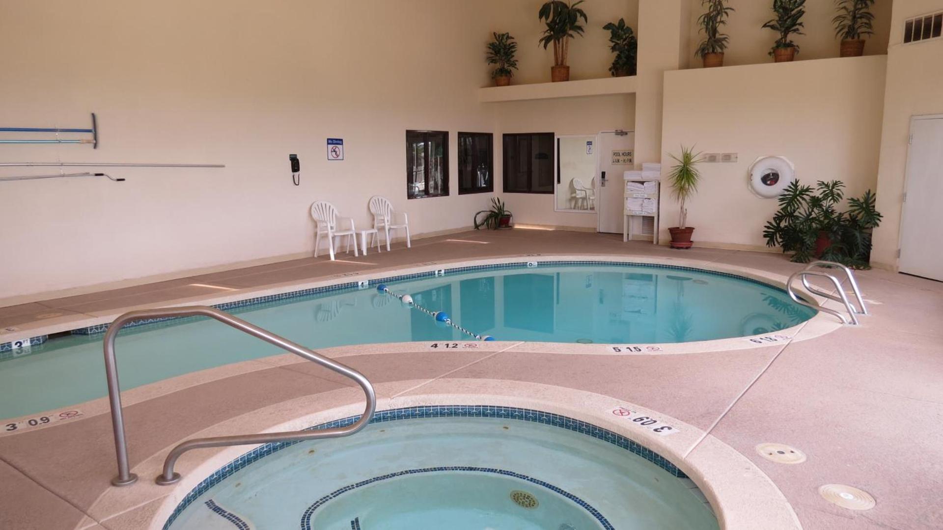 Baymont Inn & Suites by Wyndham Holbrook photo 16