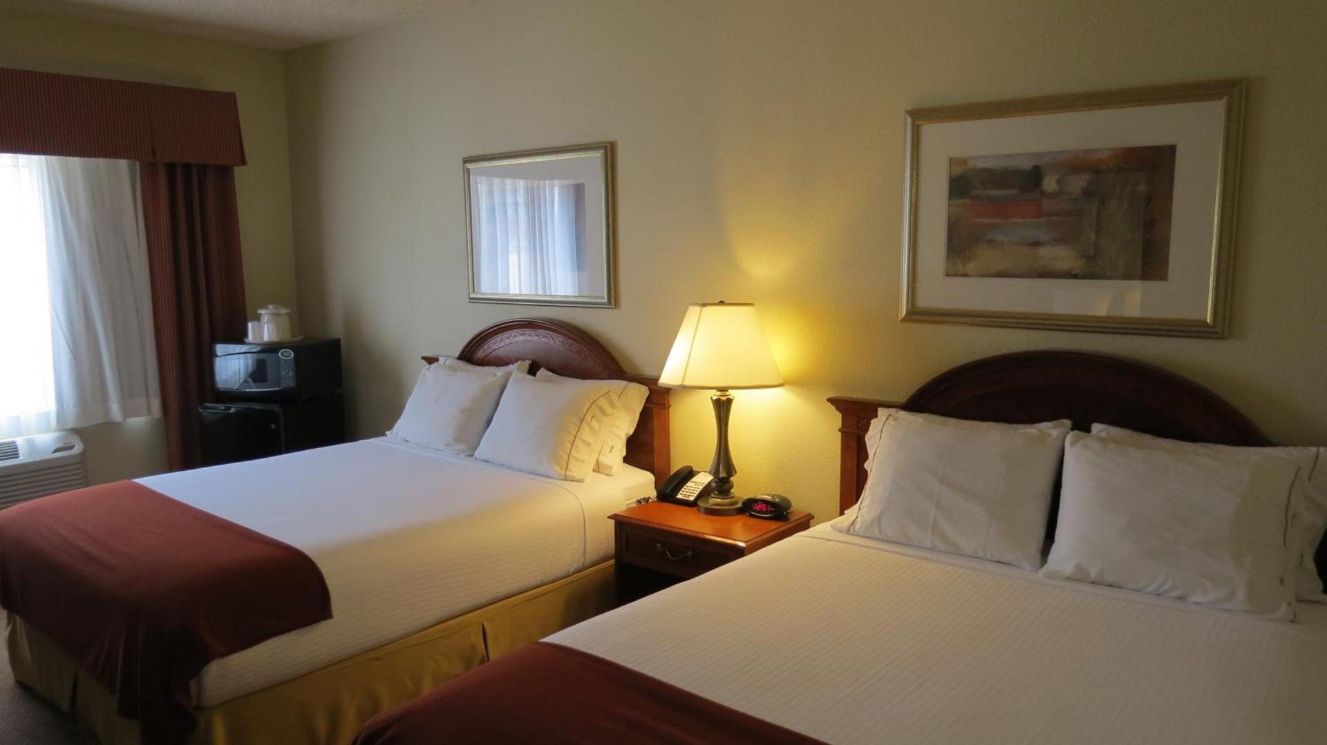 Baymont Inn & Suites by Wyndham Holbrook photo 19