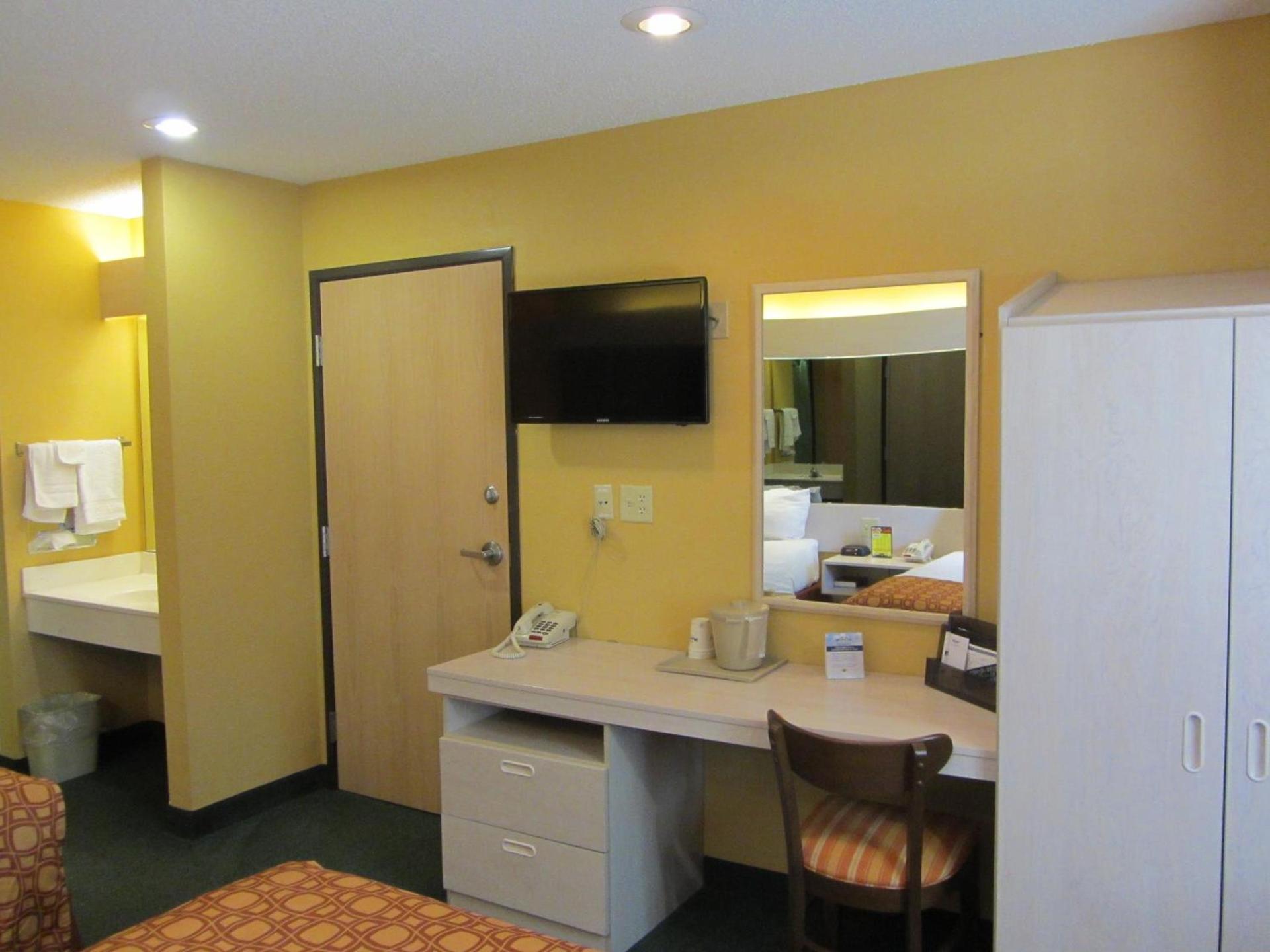 Microtel Inn & Suites by Wyndham Amarillo photo 25