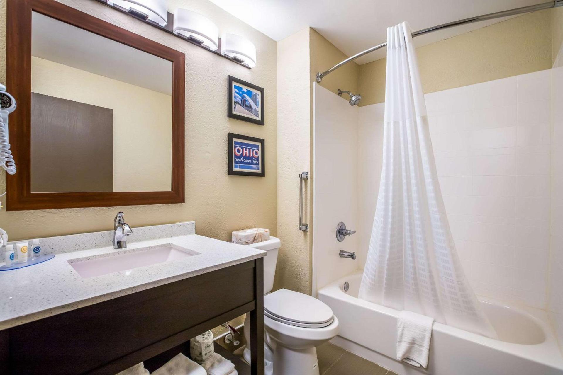 Comfort Inn & Suites Fairborn near Wright Patterson AFB photo 69