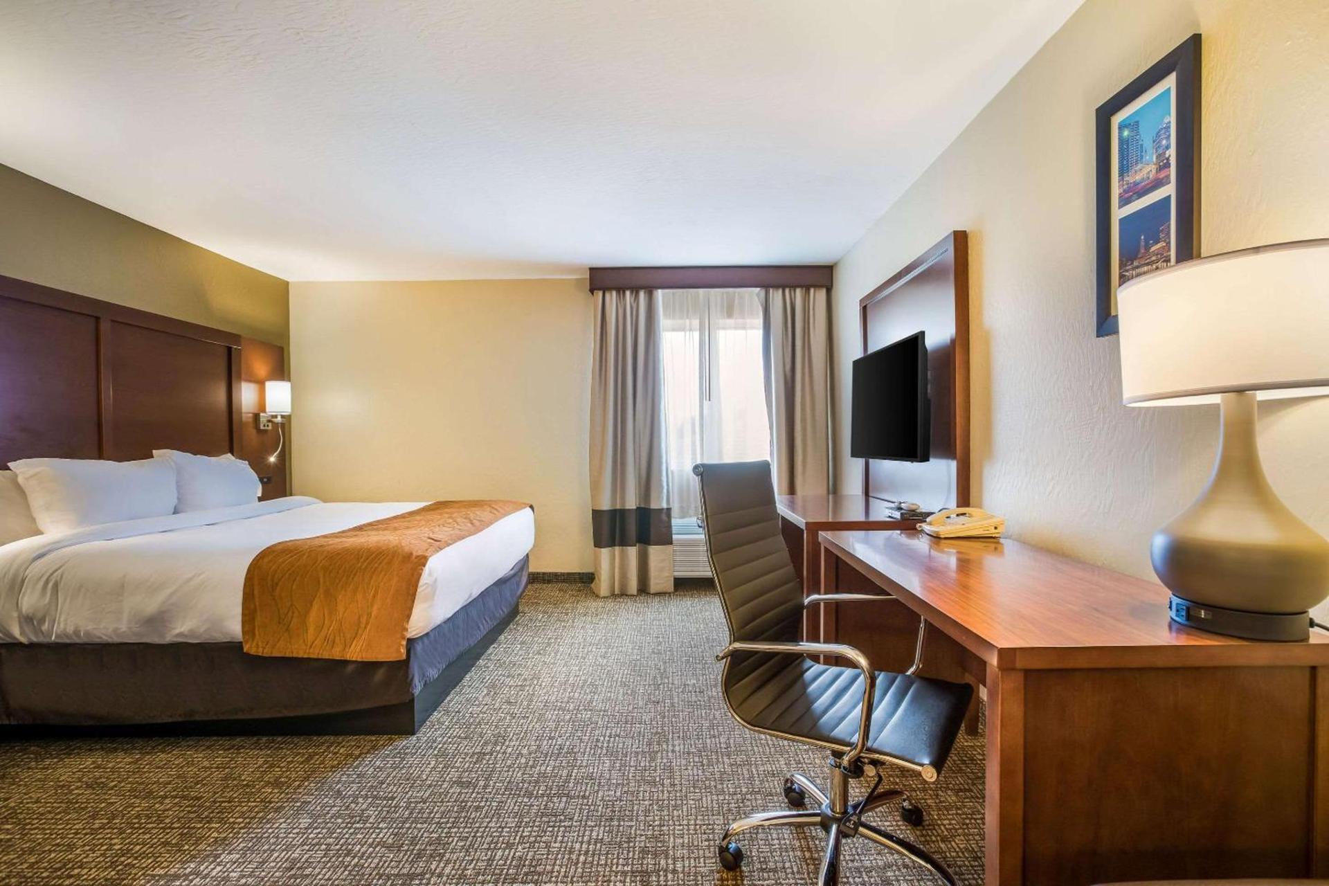 Comfort Inn & Suites Fairborn near Wright Patterson AFB photo 67