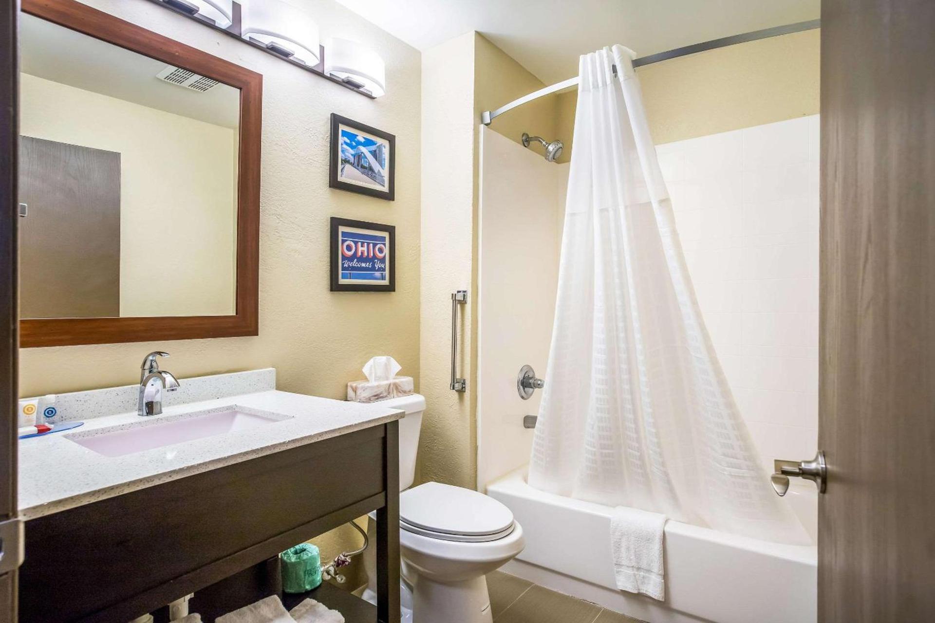 Comfort Inn & Suites Fairborn near Wright Patterson AFB photo 66