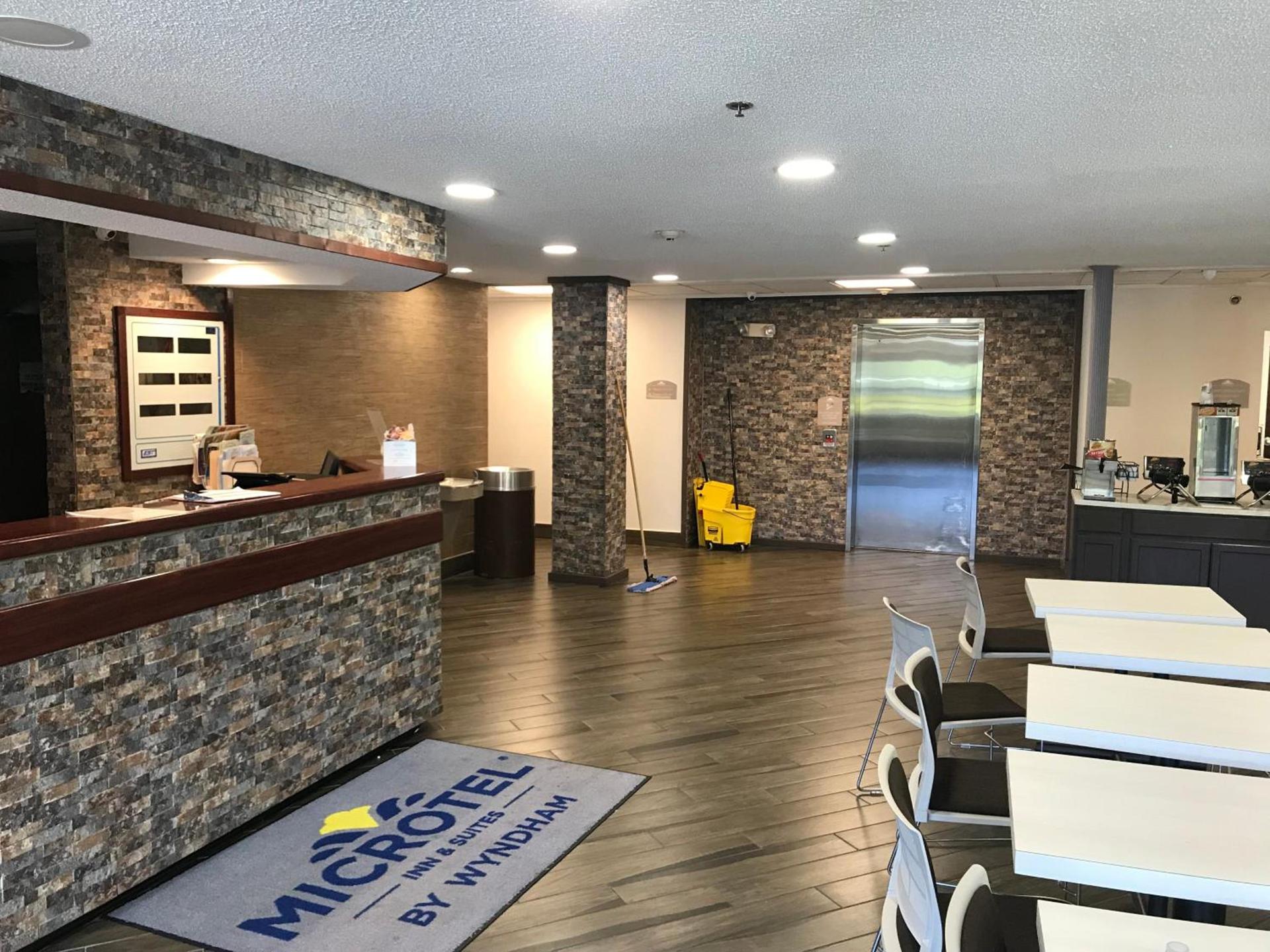 Microtel Inn Suite by Wyndham BWI Airport photo 29