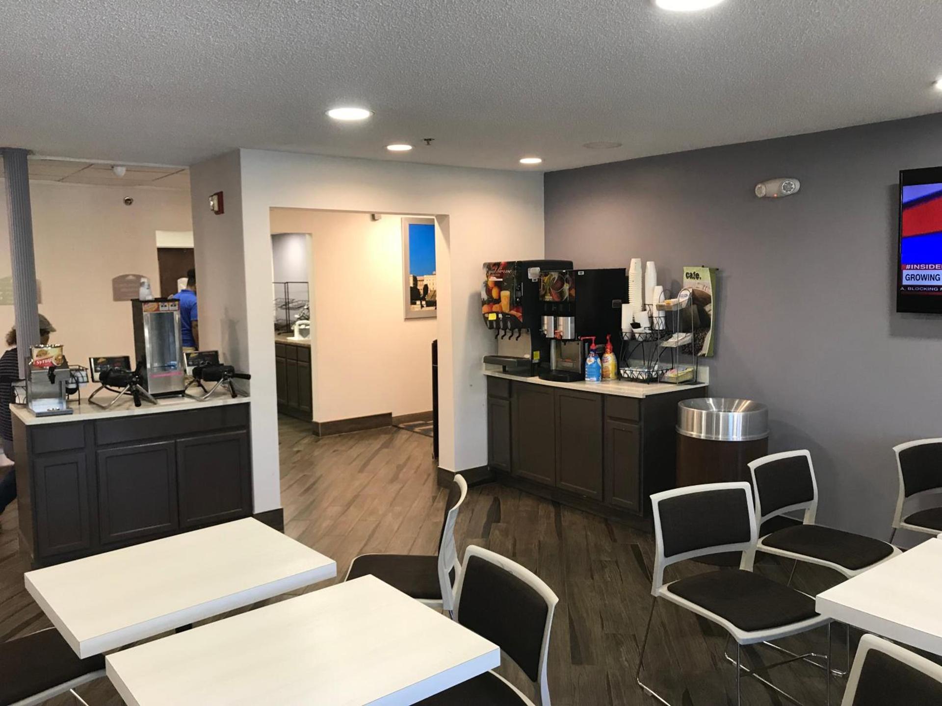 Microtel Inn Suite by Wyndham BWI Airport photo 30