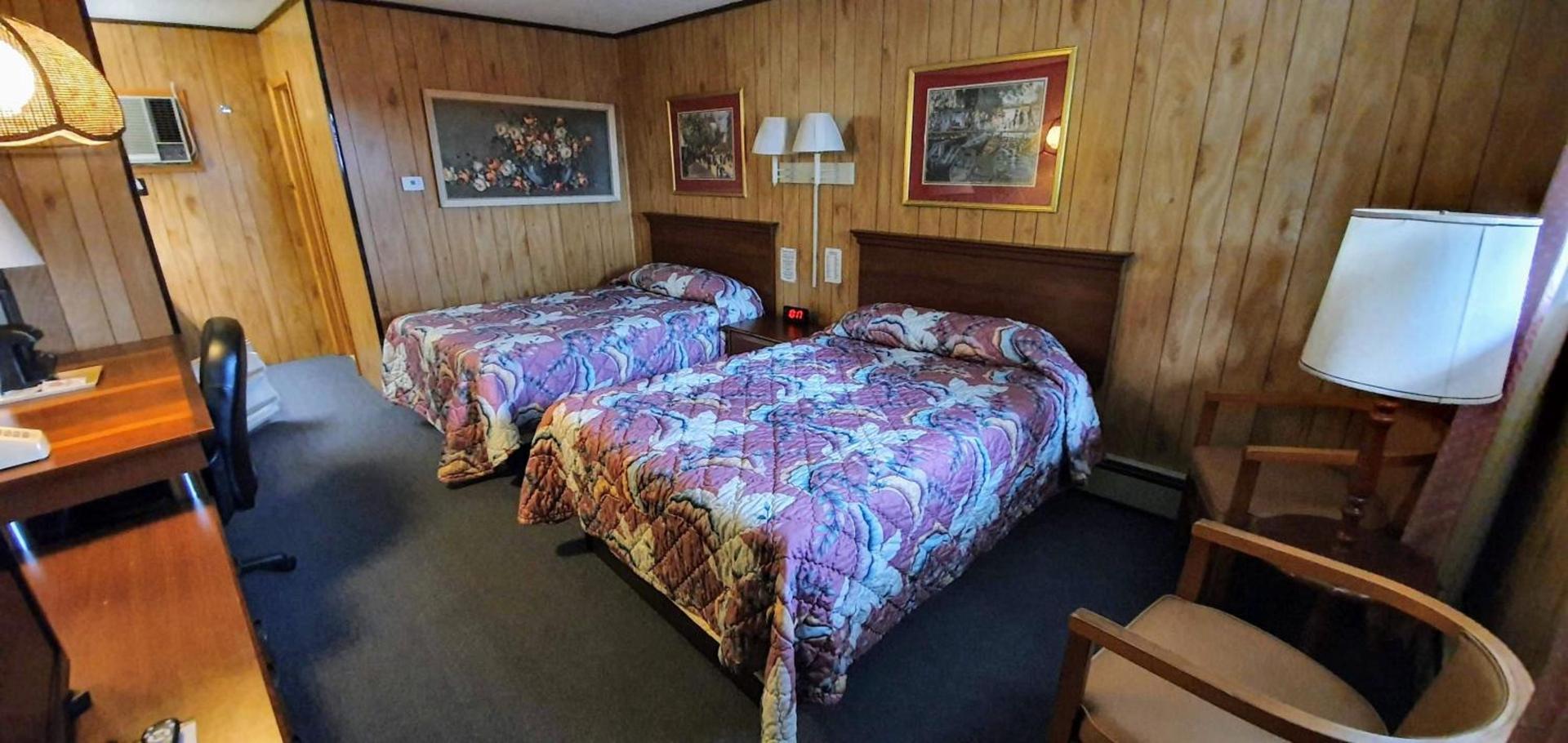 Red Ranch Inn photo 56