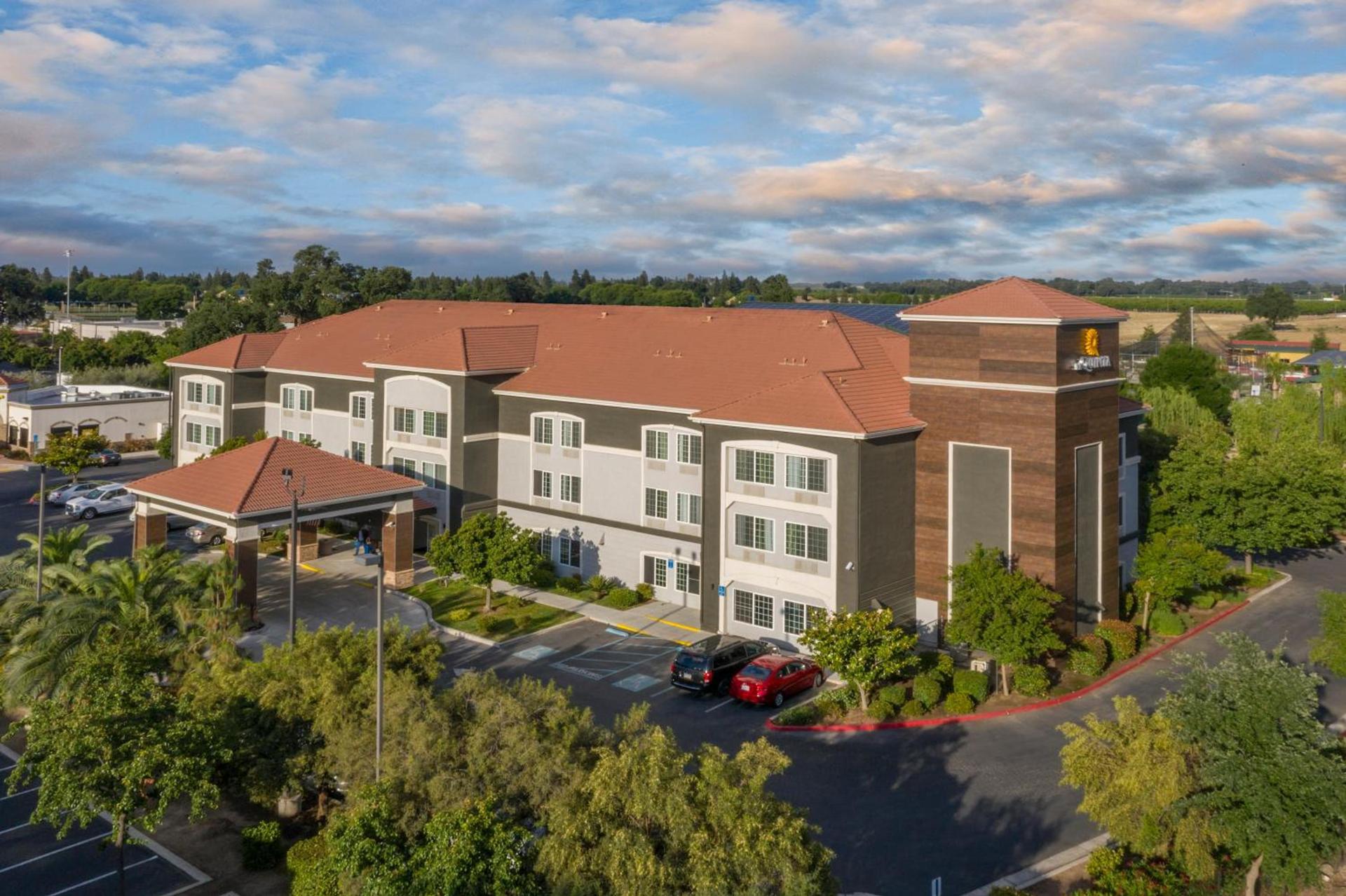 La Quinta by Wyndham Visalia/Sequoia Gateway photo 12