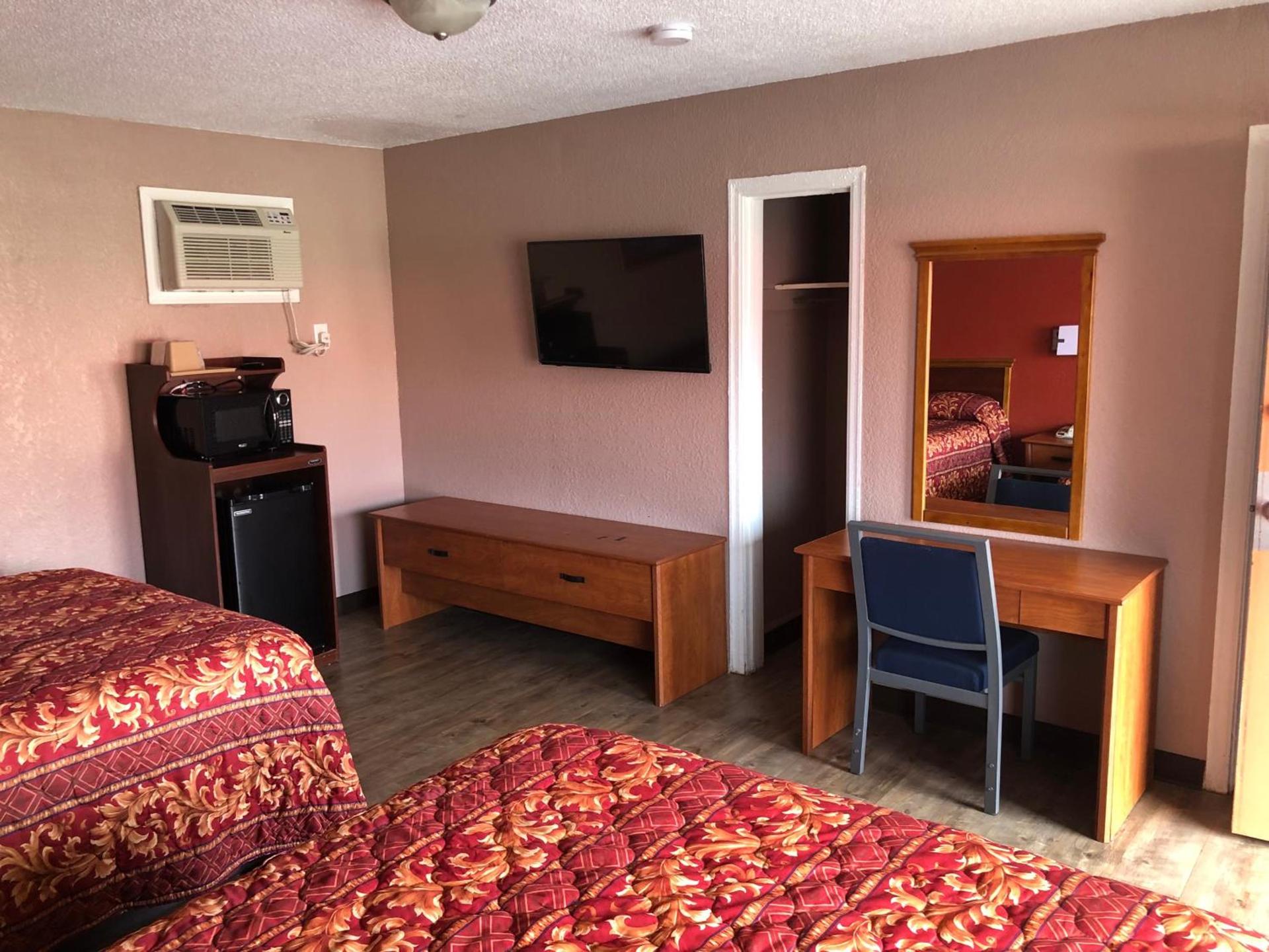 Budget Inn - New Albany photo 11