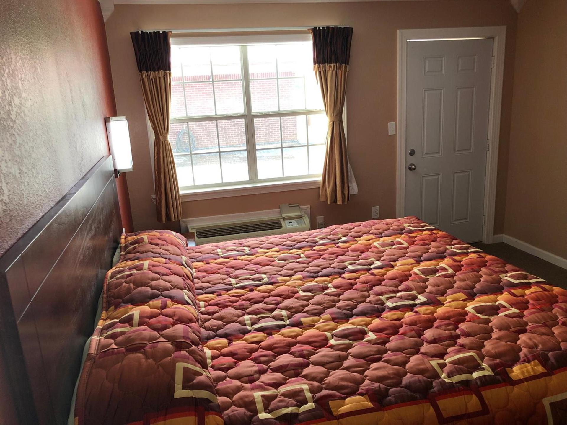 Budget Inn - New Albany photo 7