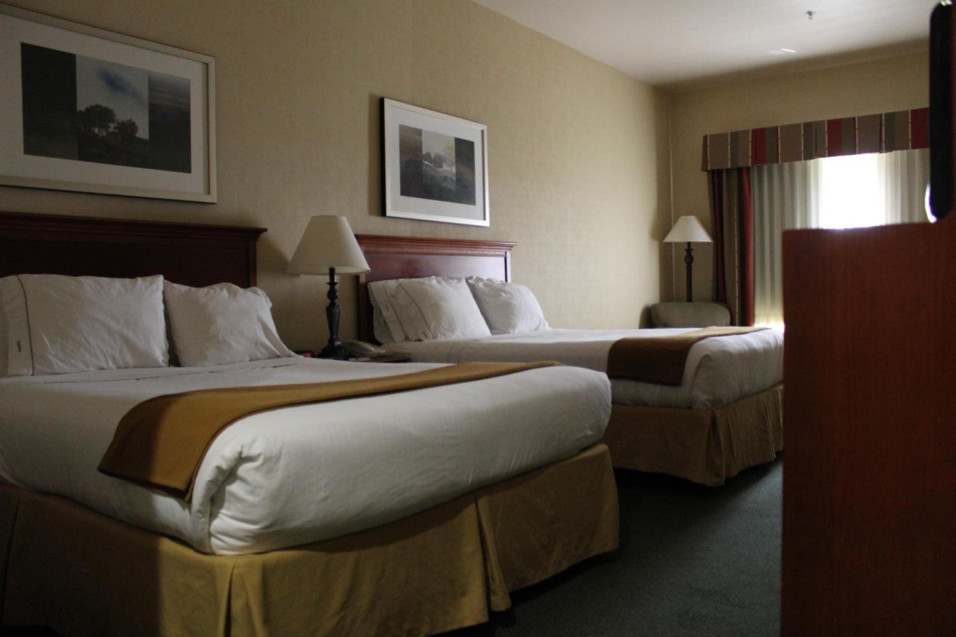 Holiday Inn Express Tehachapi by IHG photo 16