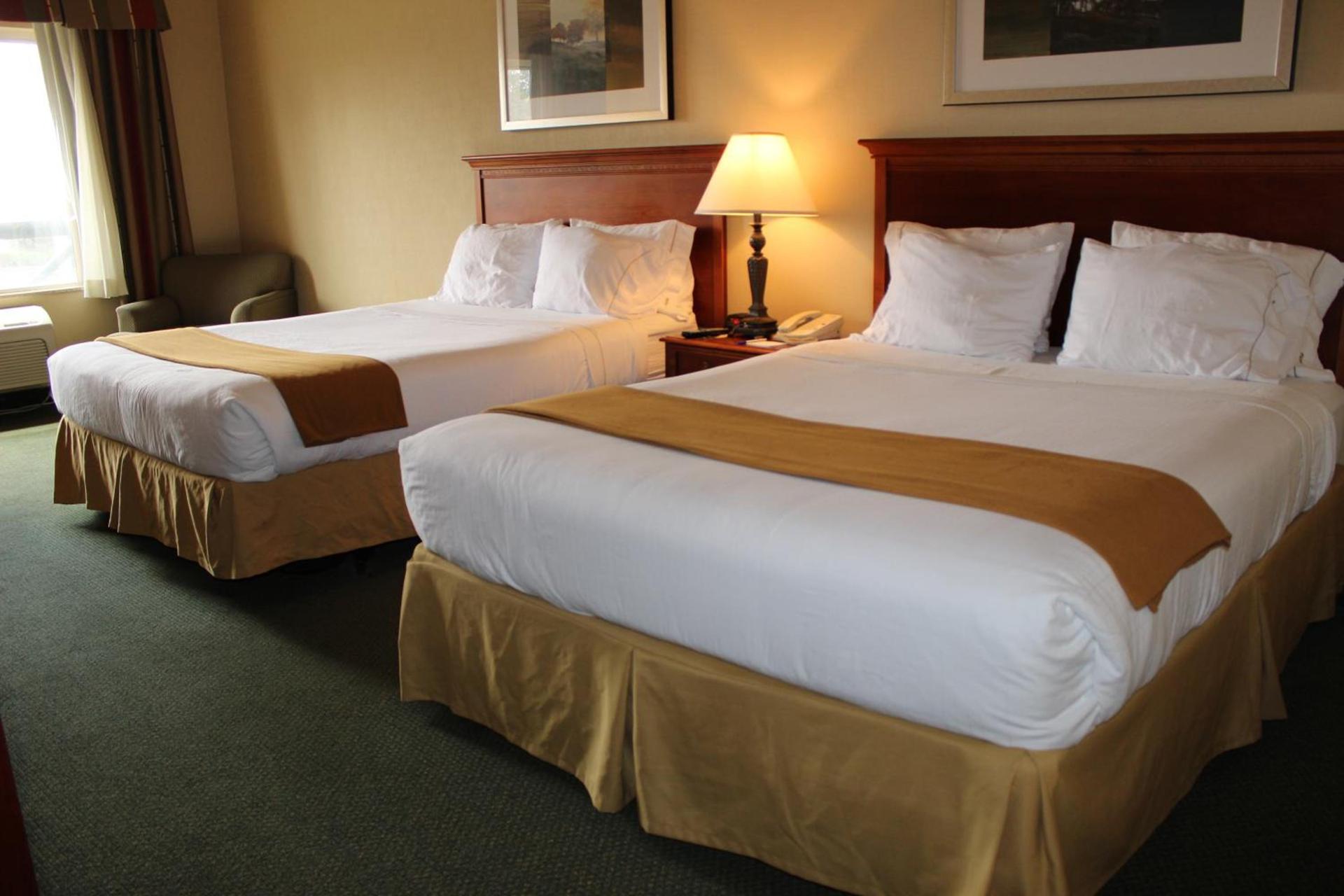 Holiday Inn Express Tehachapi by IHG photo 21
