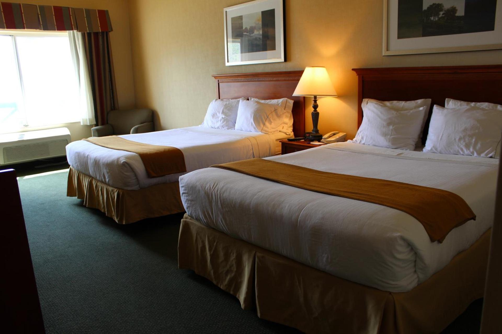 Holiday Inn Express Tehachapi by IHG photo 24