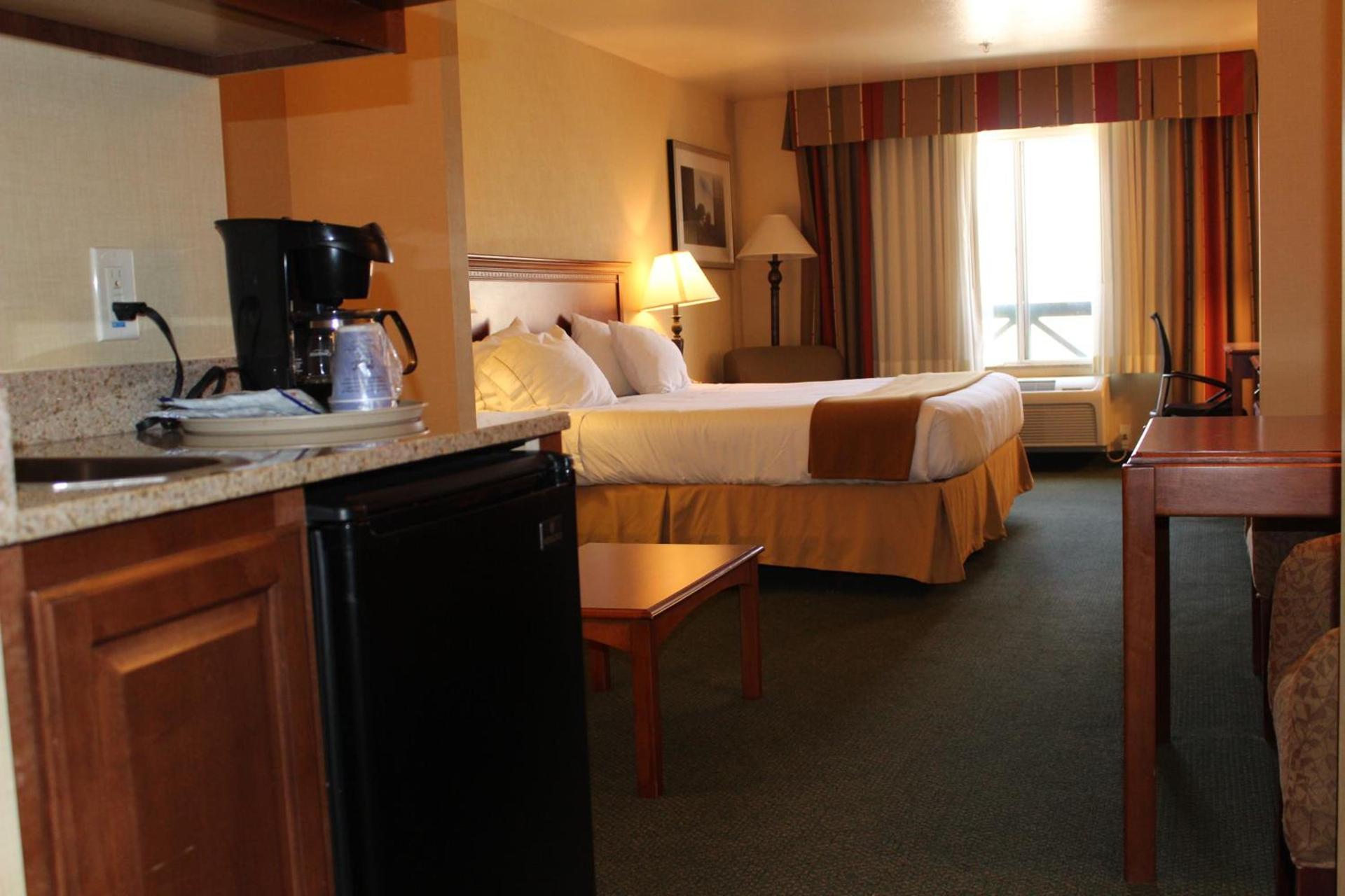 Holiday Inn Express Tehachapi by IHG photo 39