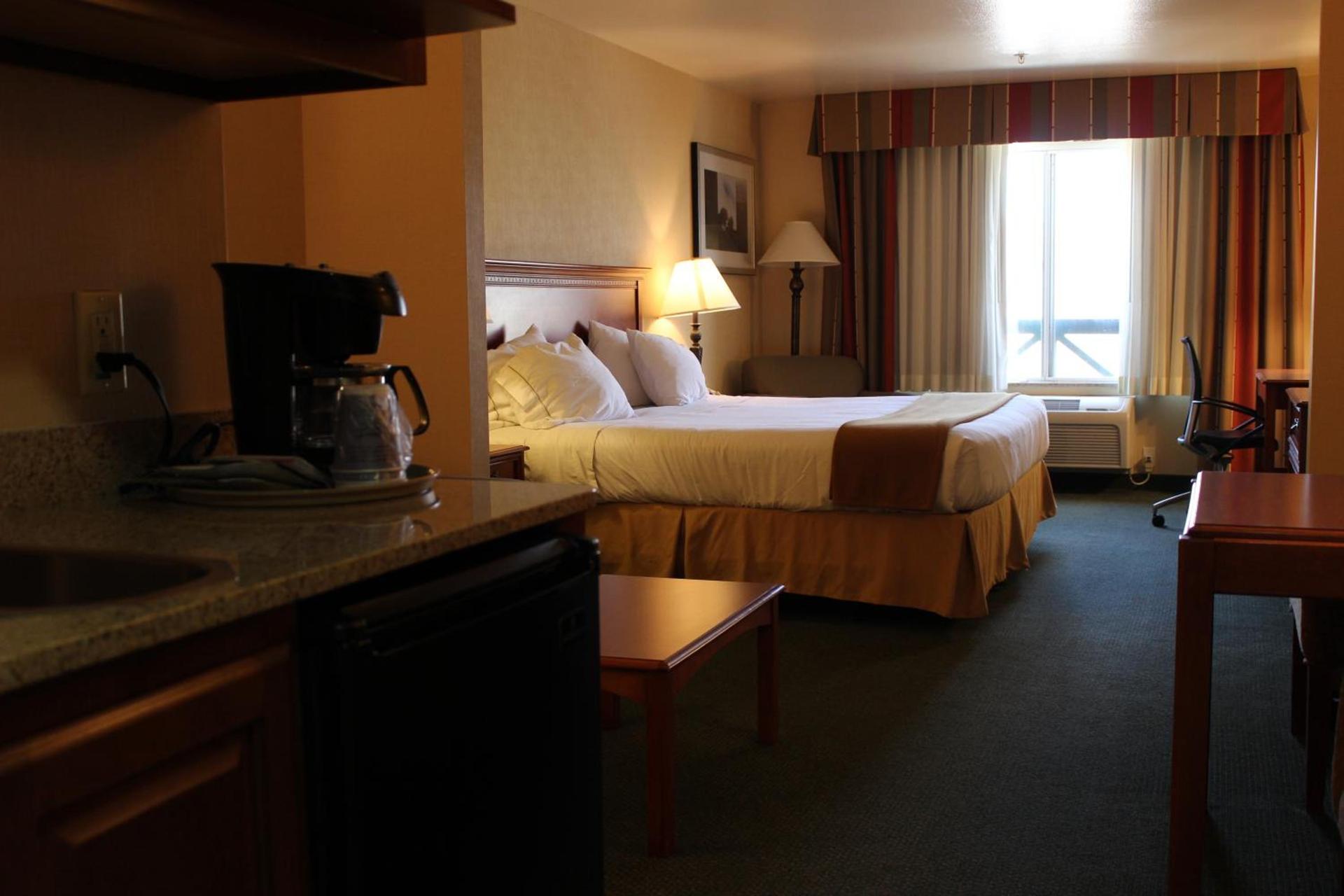 Holiday Inn Express Tehachapi by IHG photo 44