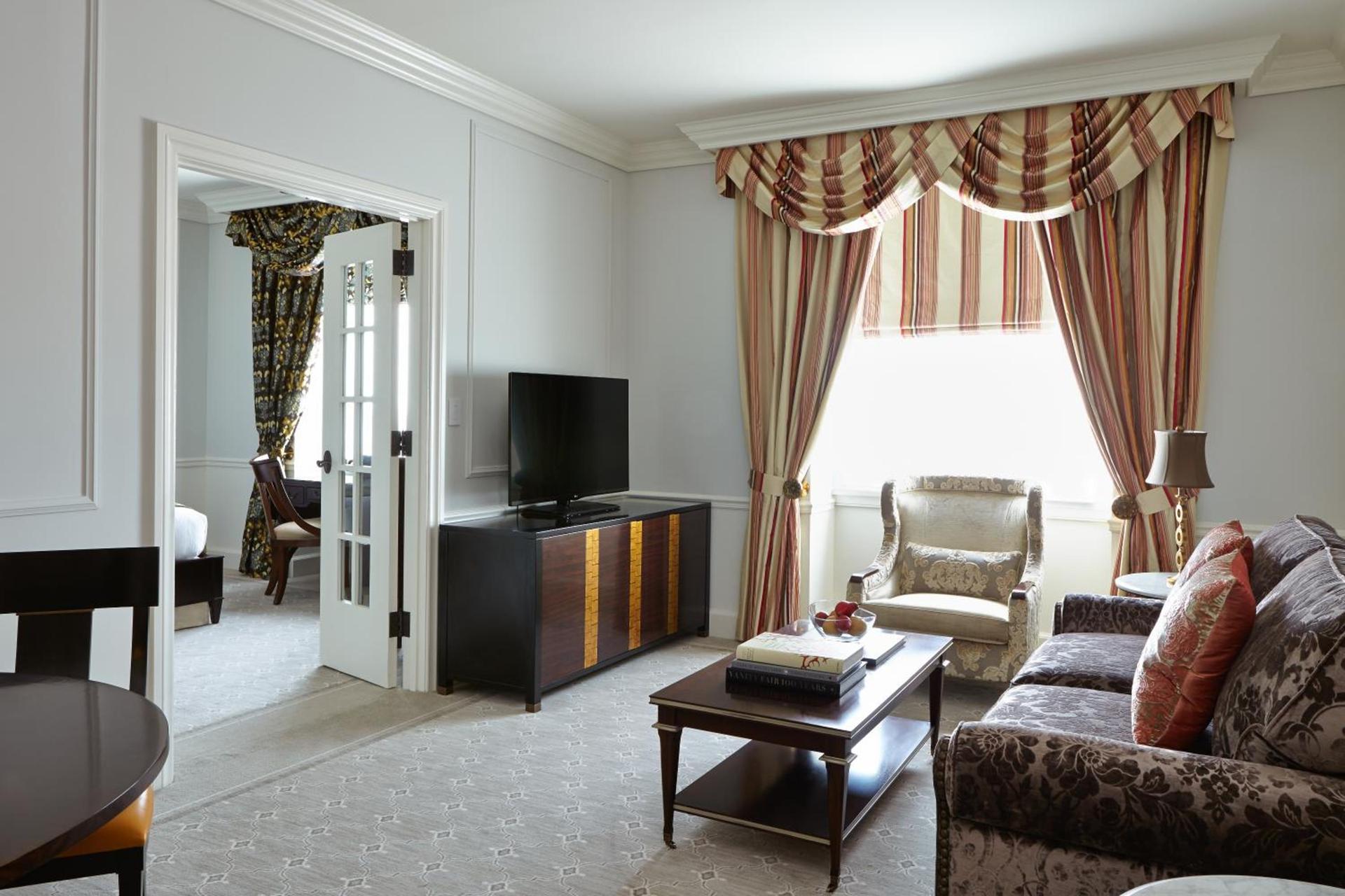 The Charleston Place photo 94