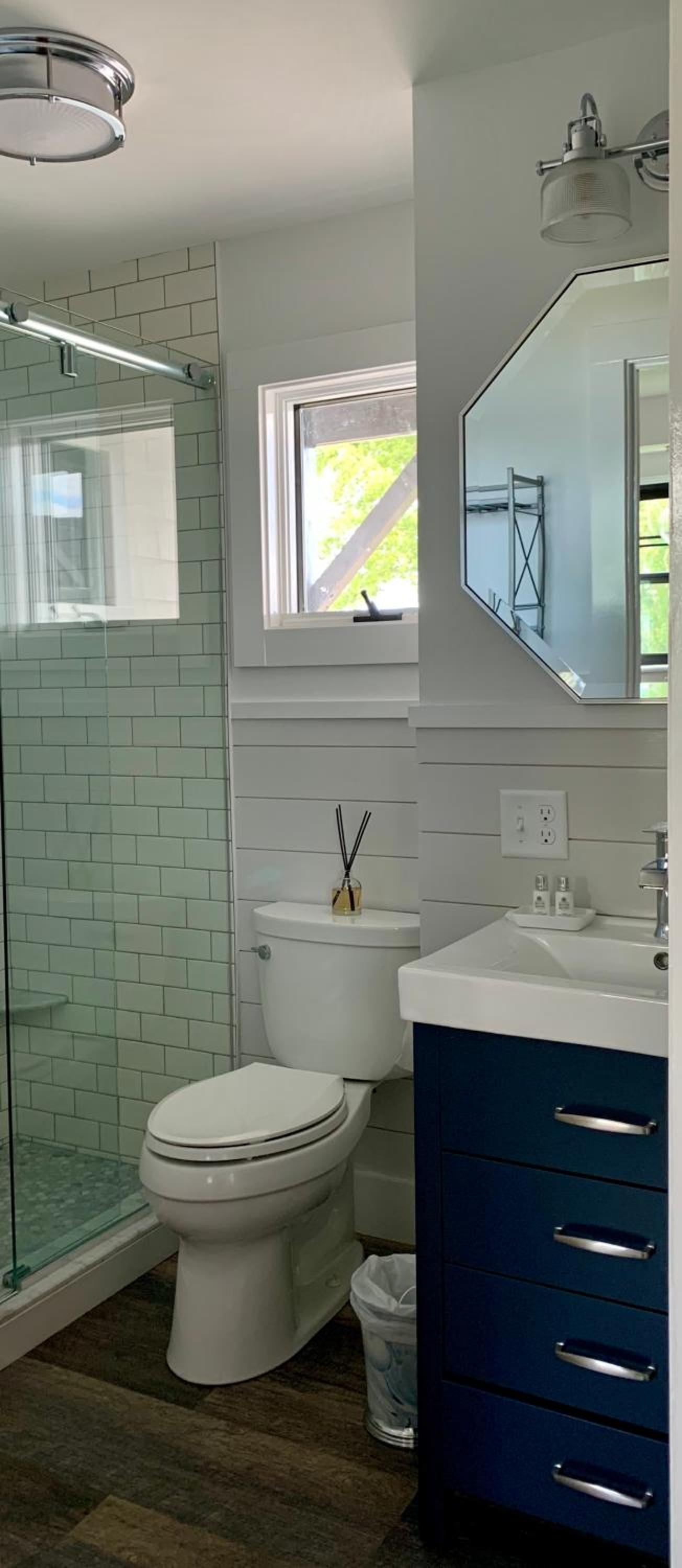 Harbor View Landing photo 53