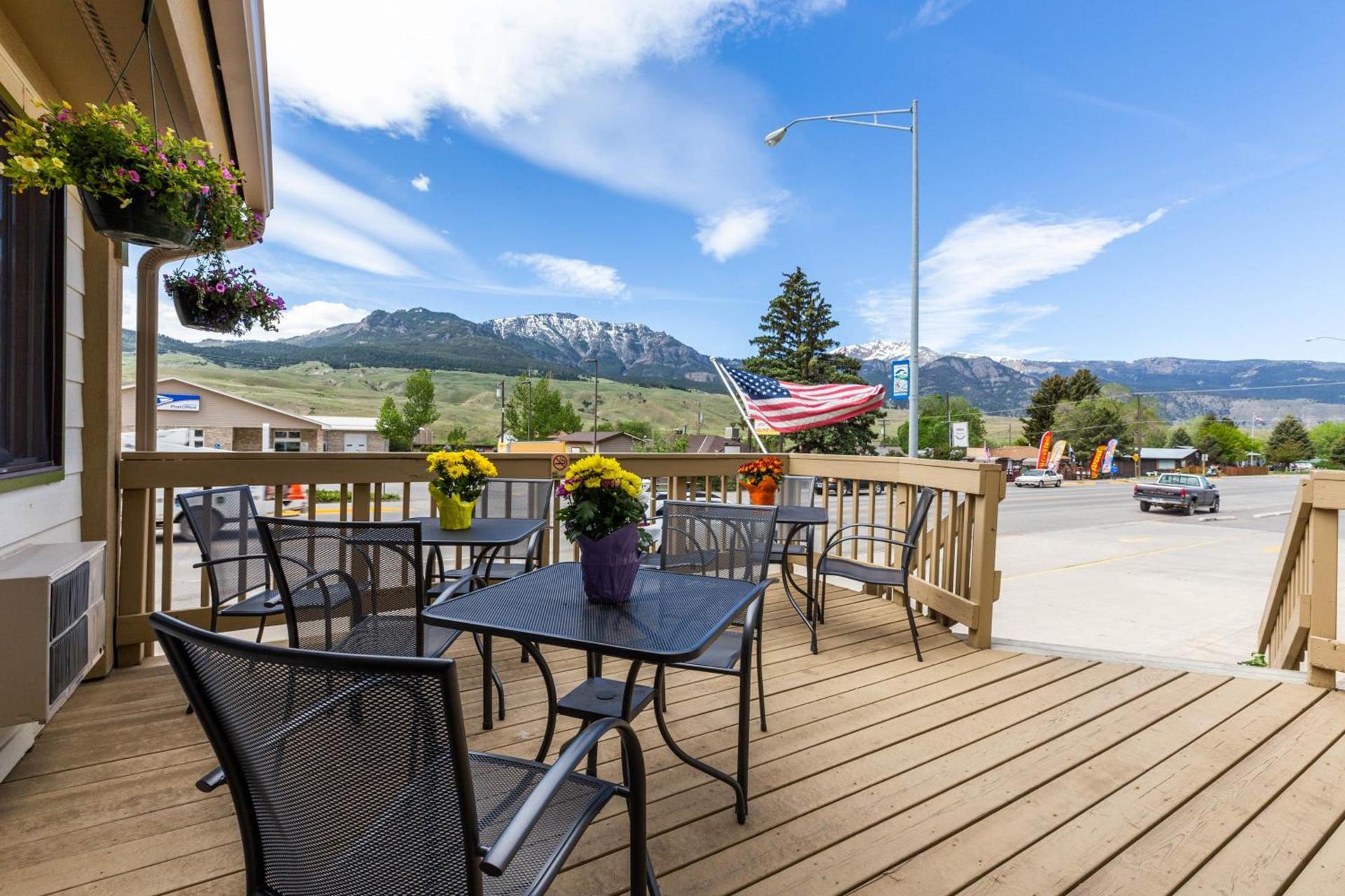 Super 8 by Wyndham Gardiner/Yellowstone Park Area photo 66