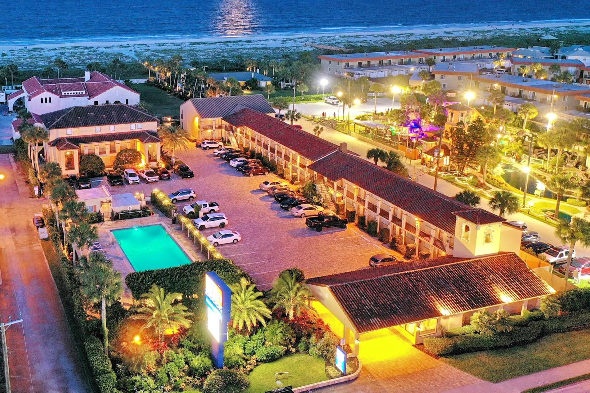 La Fiesta Ocean Inn & Suites photo 13