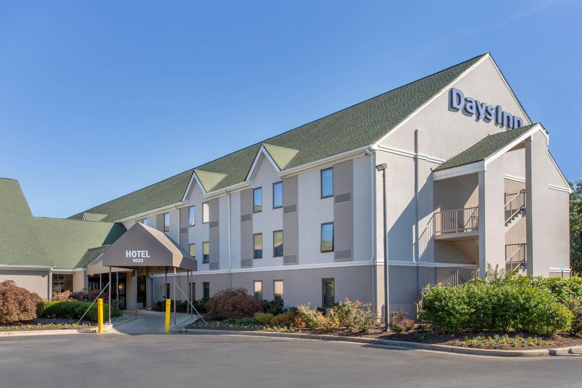Days Inn by Wyndham Lanham Washington DC photo 3