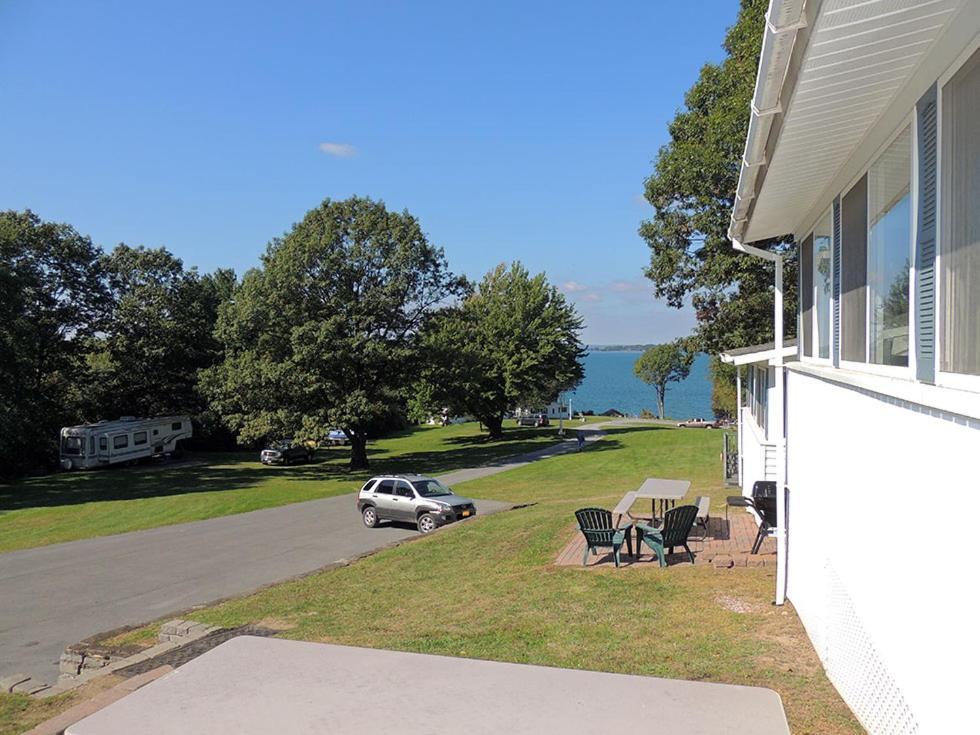 West Winds Motel & Cottages photo 65