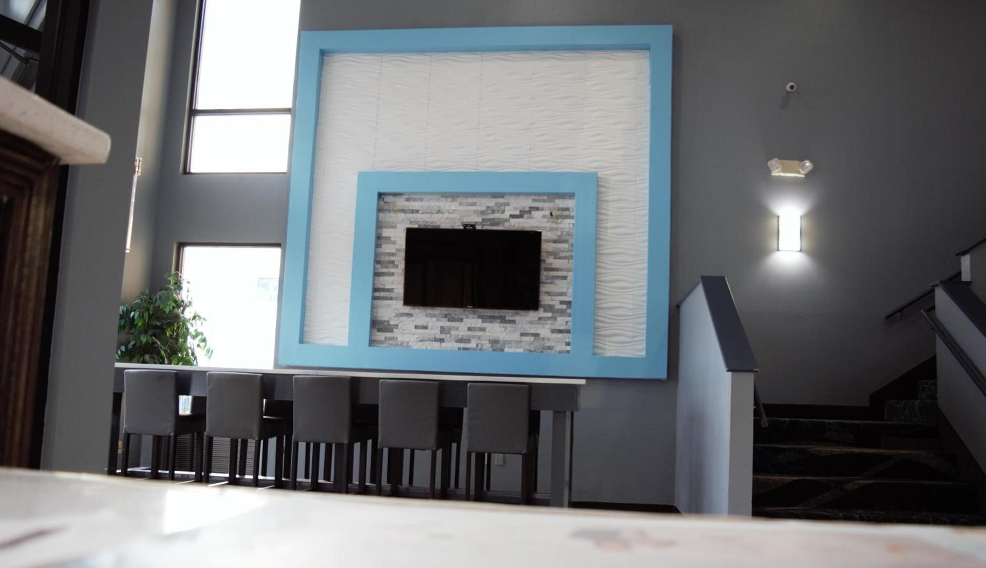 Days Inn by Wyndham Montgomery photo 10