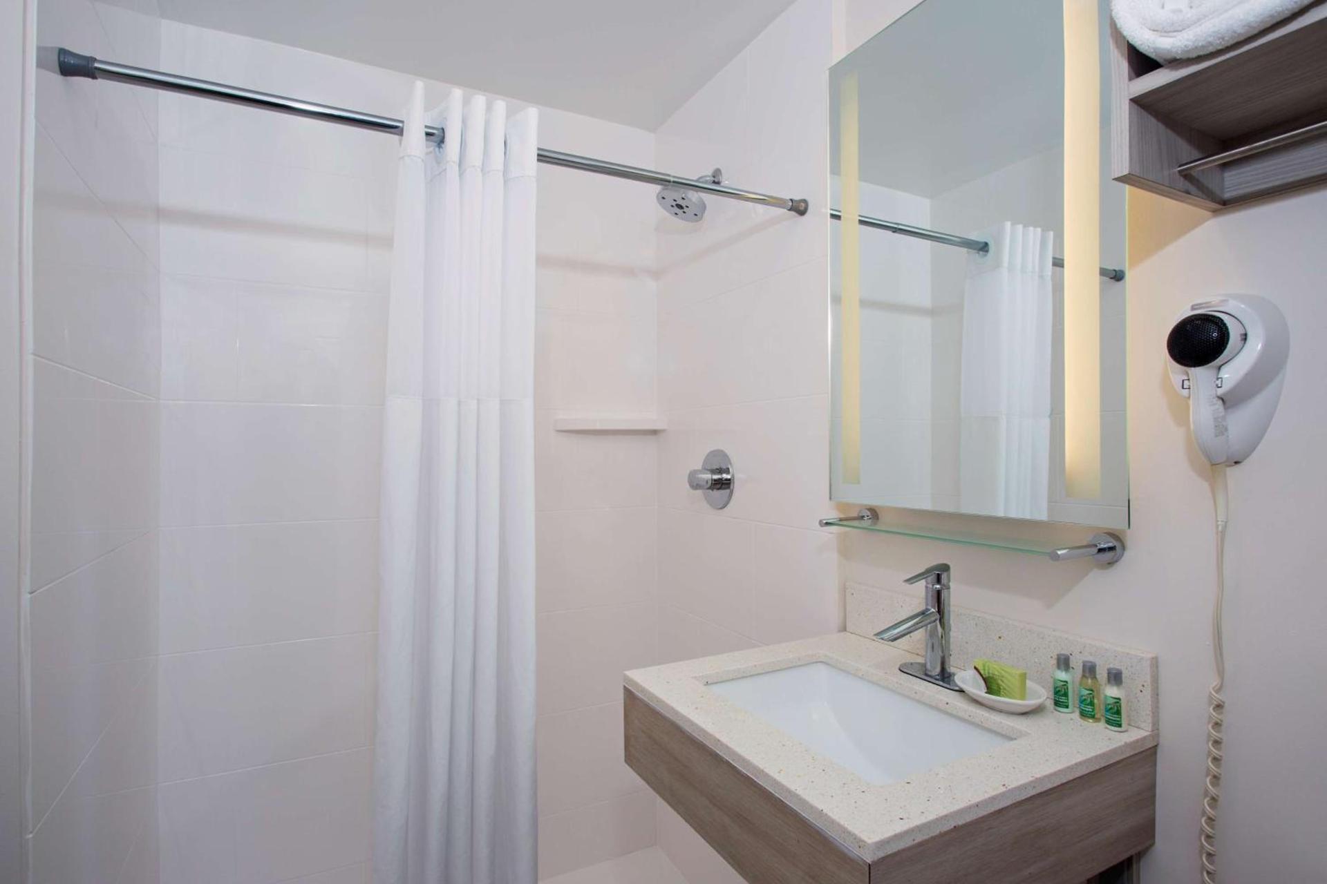 SureStay Hotel by Best Western Santa Monica photo 44