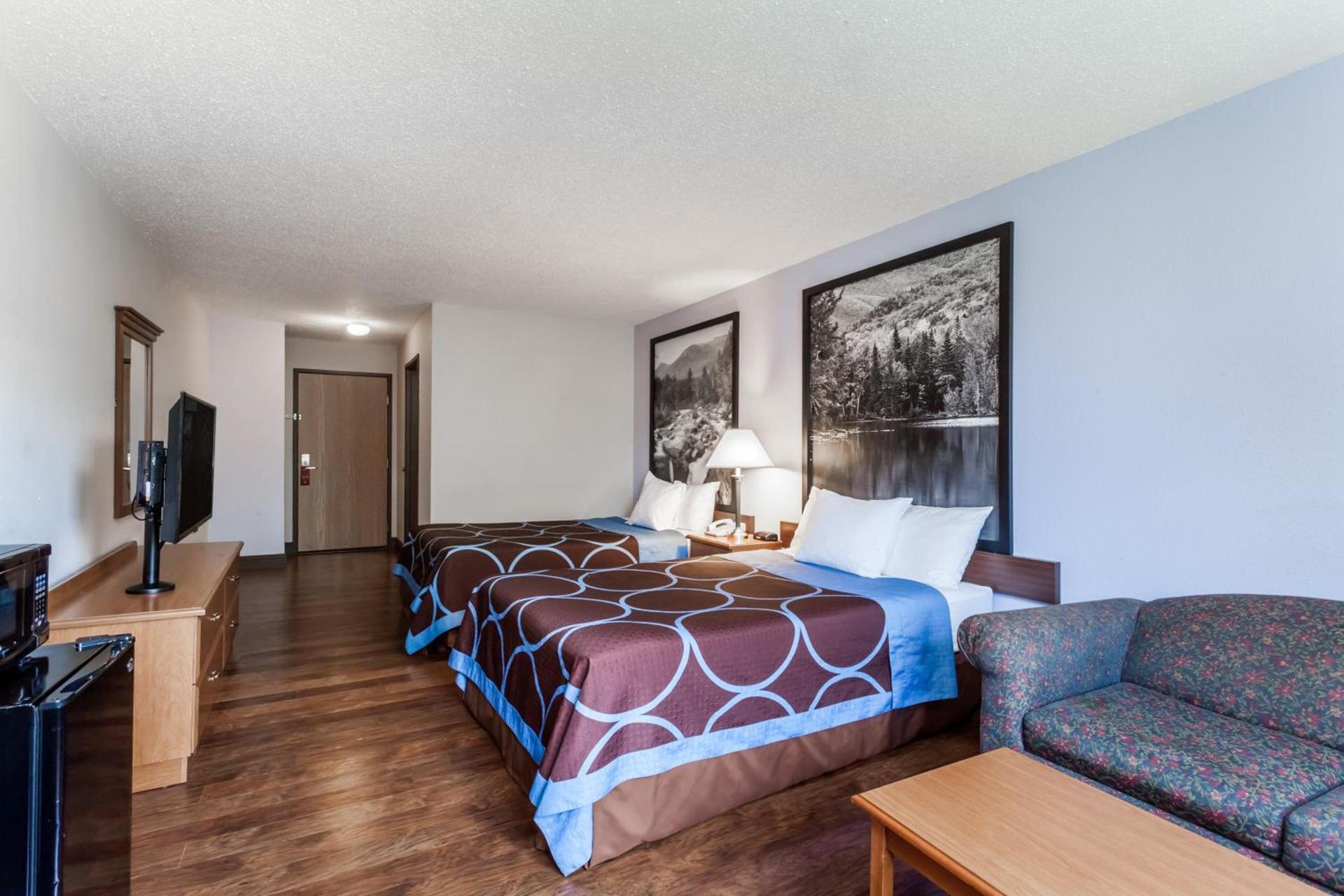 Super 8 by Wyndham Cobleskill NY photo 21