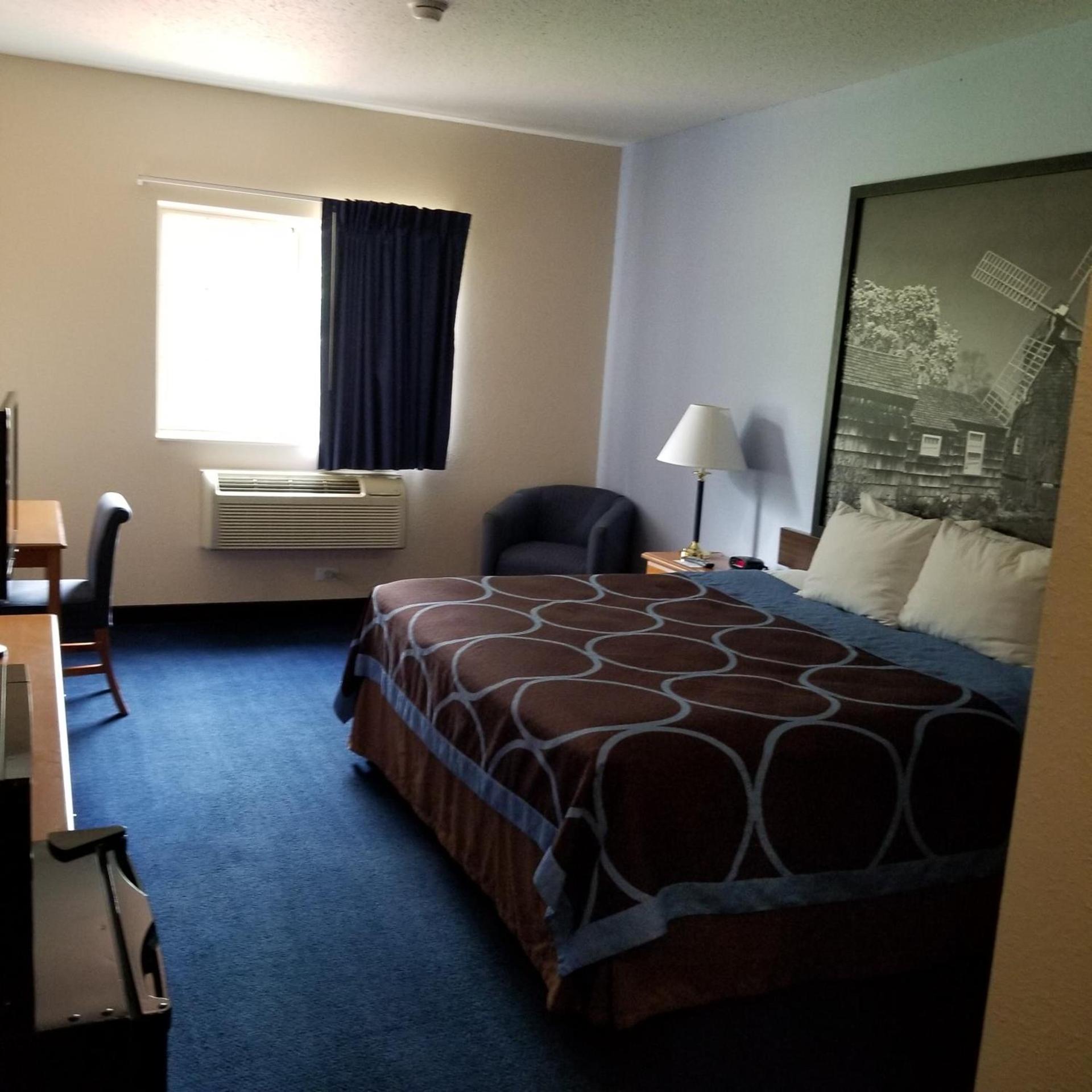 Super 8 by Wyndham Cobleskill NY photo 17