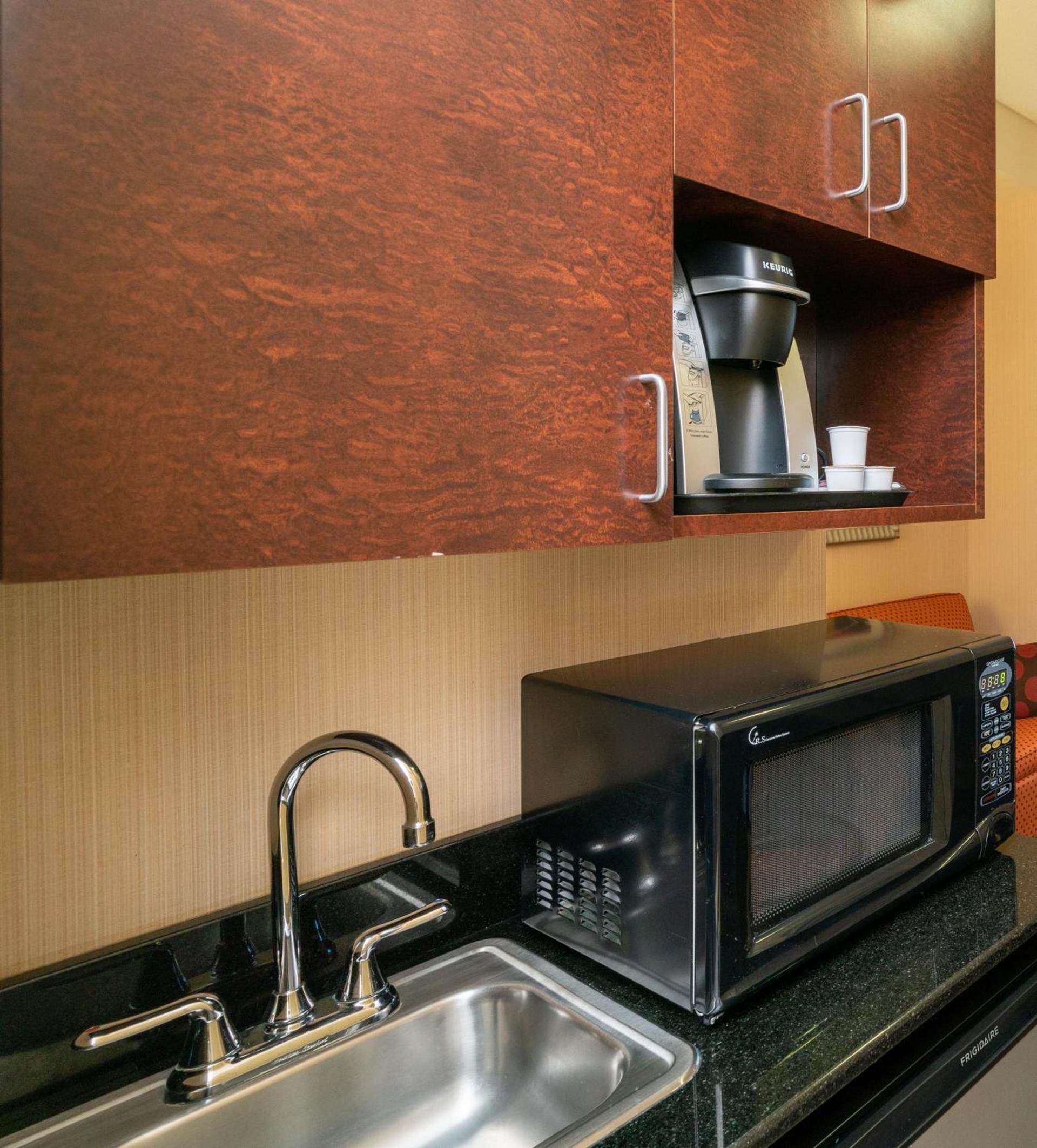 City Express by Marriott Washington, DC Northeast photo 4