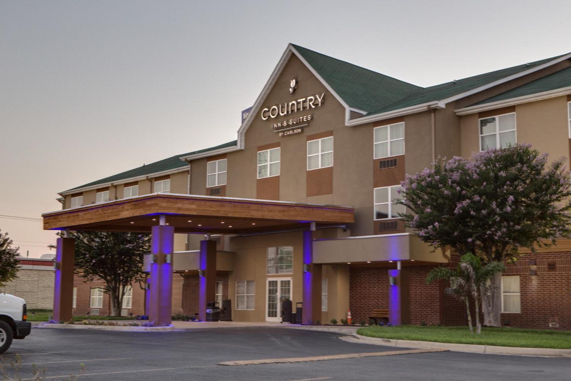 Country Inn & Suites by Radisson, Harlingen, TX photo 32