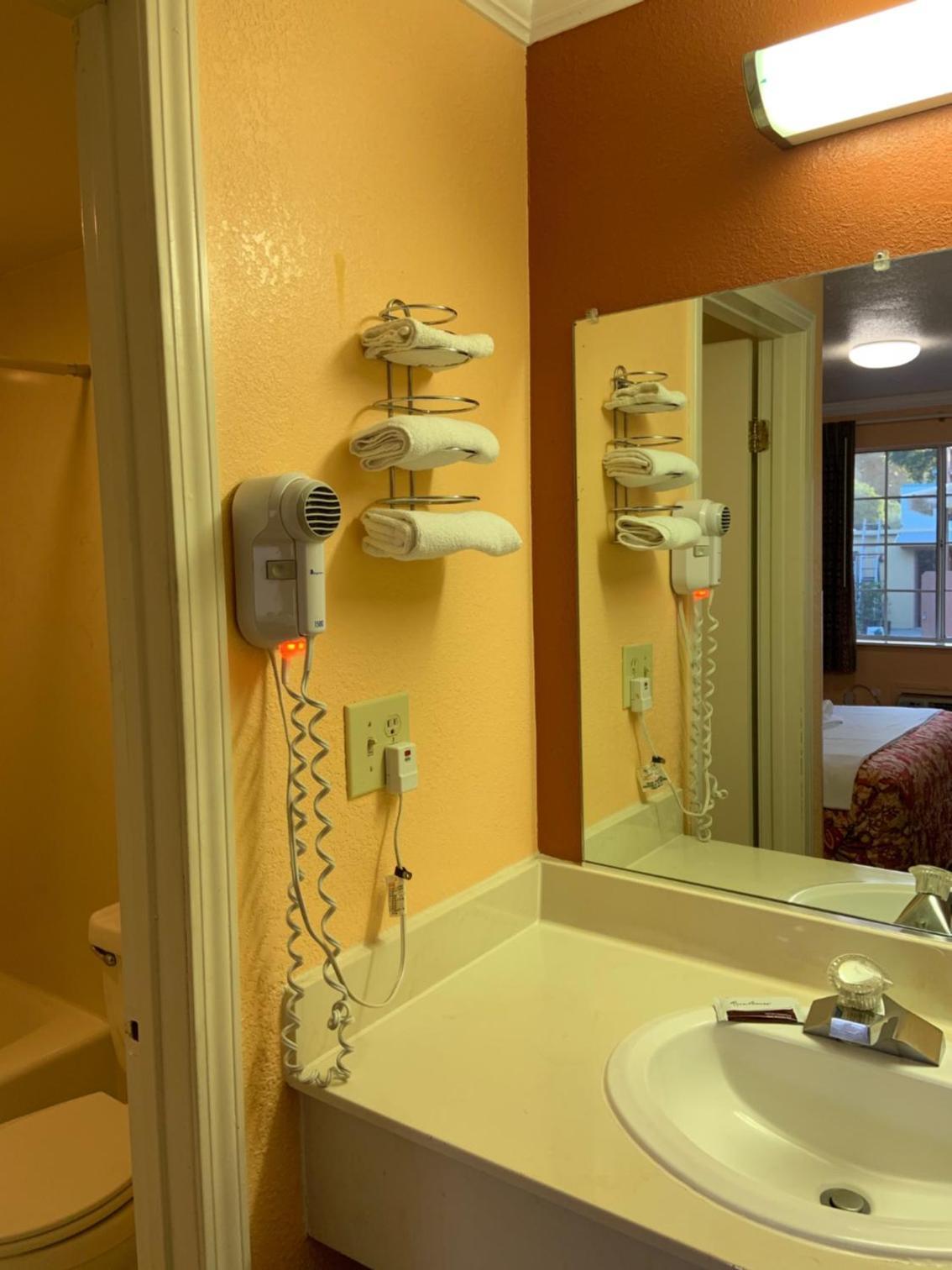 Budget Motel photo 19