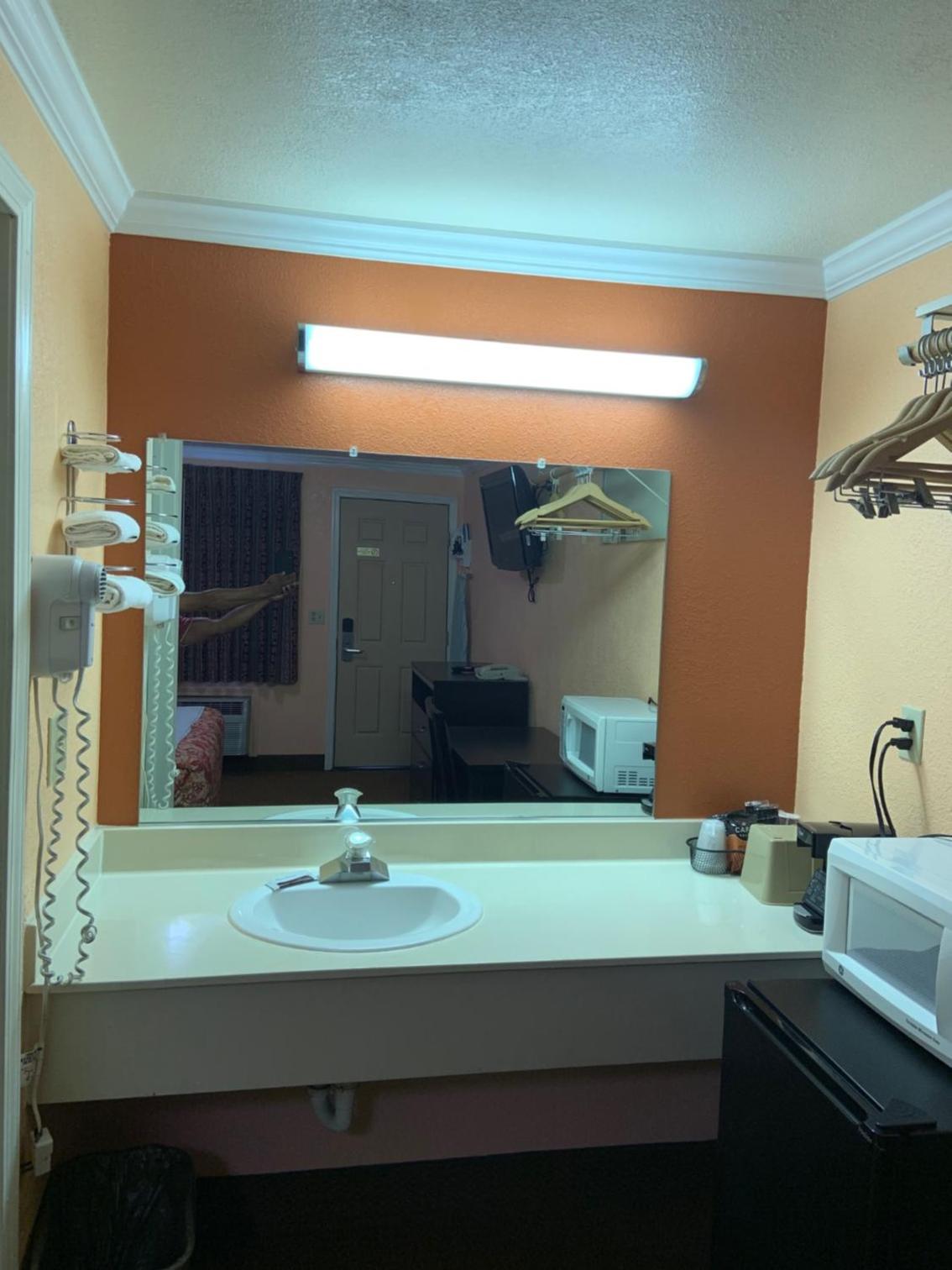 Budget Motel photo 18