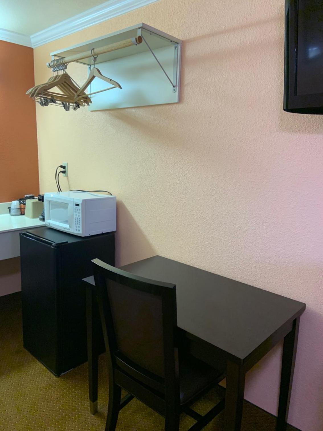 Budget Motel photo 17