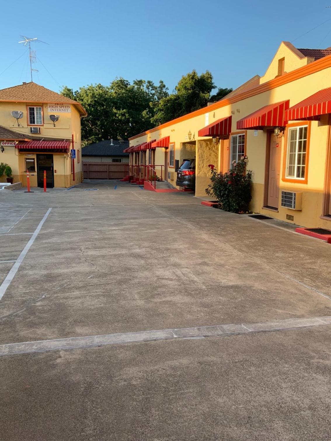 Budget Motel photo 10