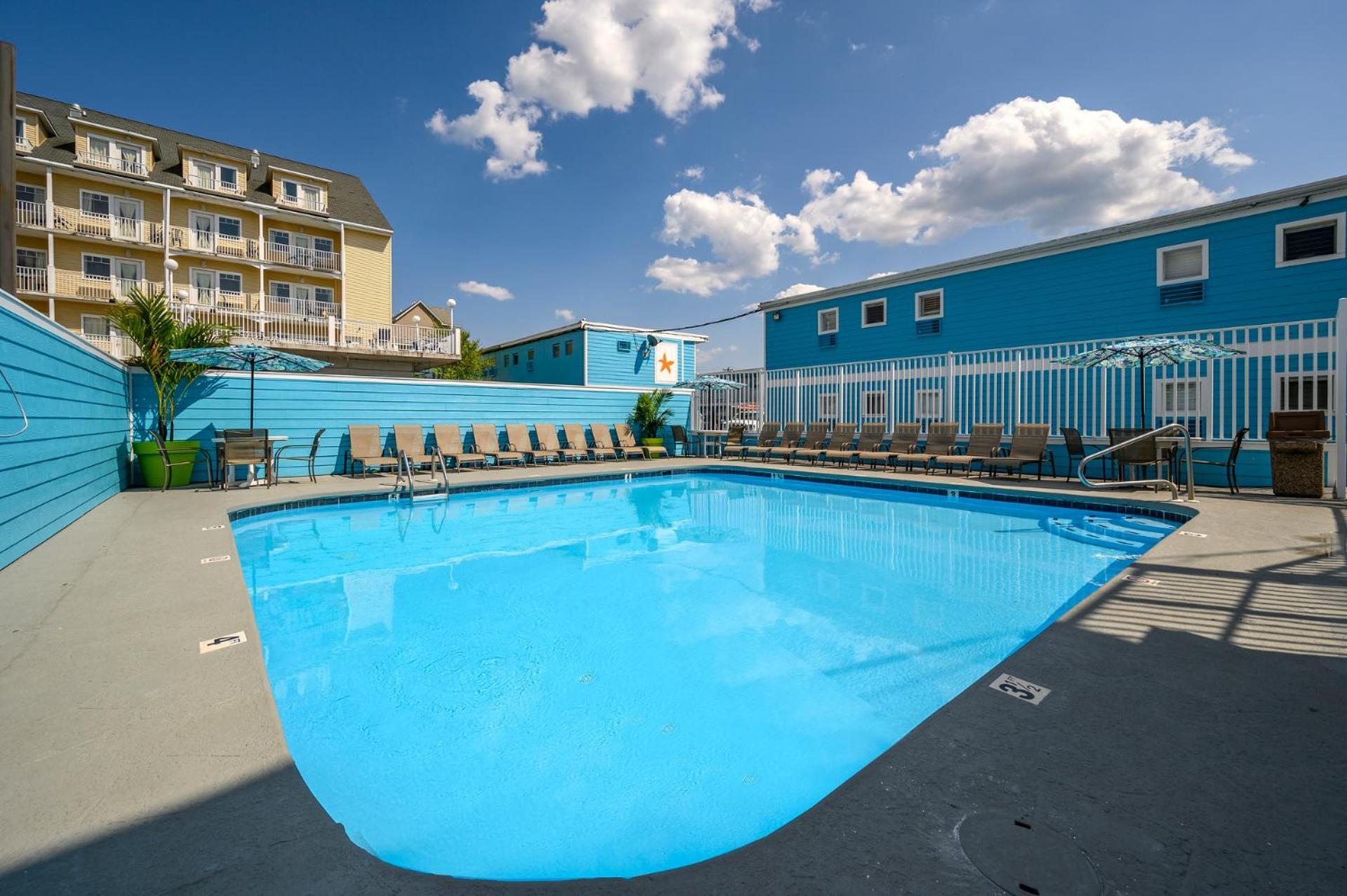 Madison Beach Motel photo 5