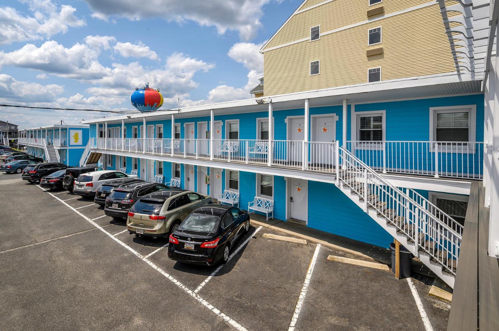 Madison Beach Motel photo 10